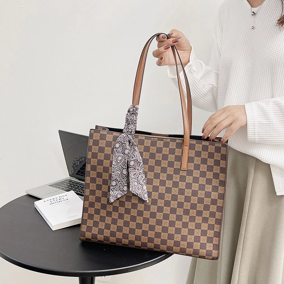 Tote bag versatile shoulder bag