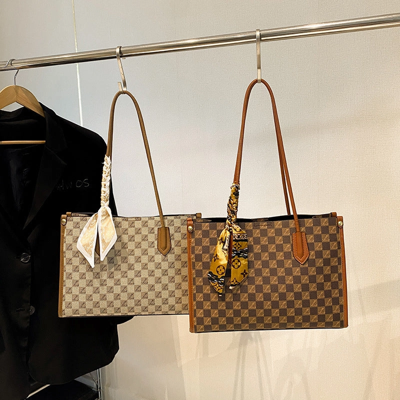 Tote Trend Tote Bag