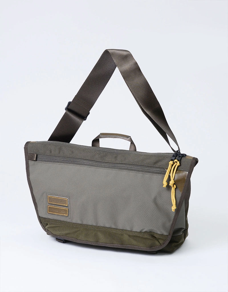 Universal Works  master-piece  Messenger Bag No.MP31227