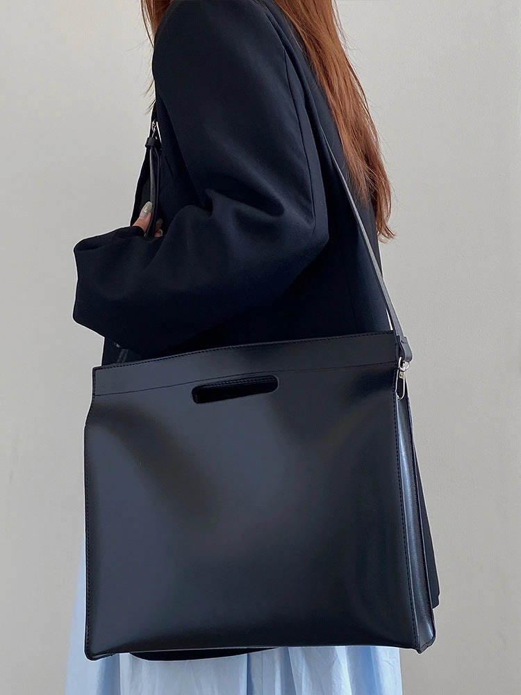Versatile handbag large capacity tote bag