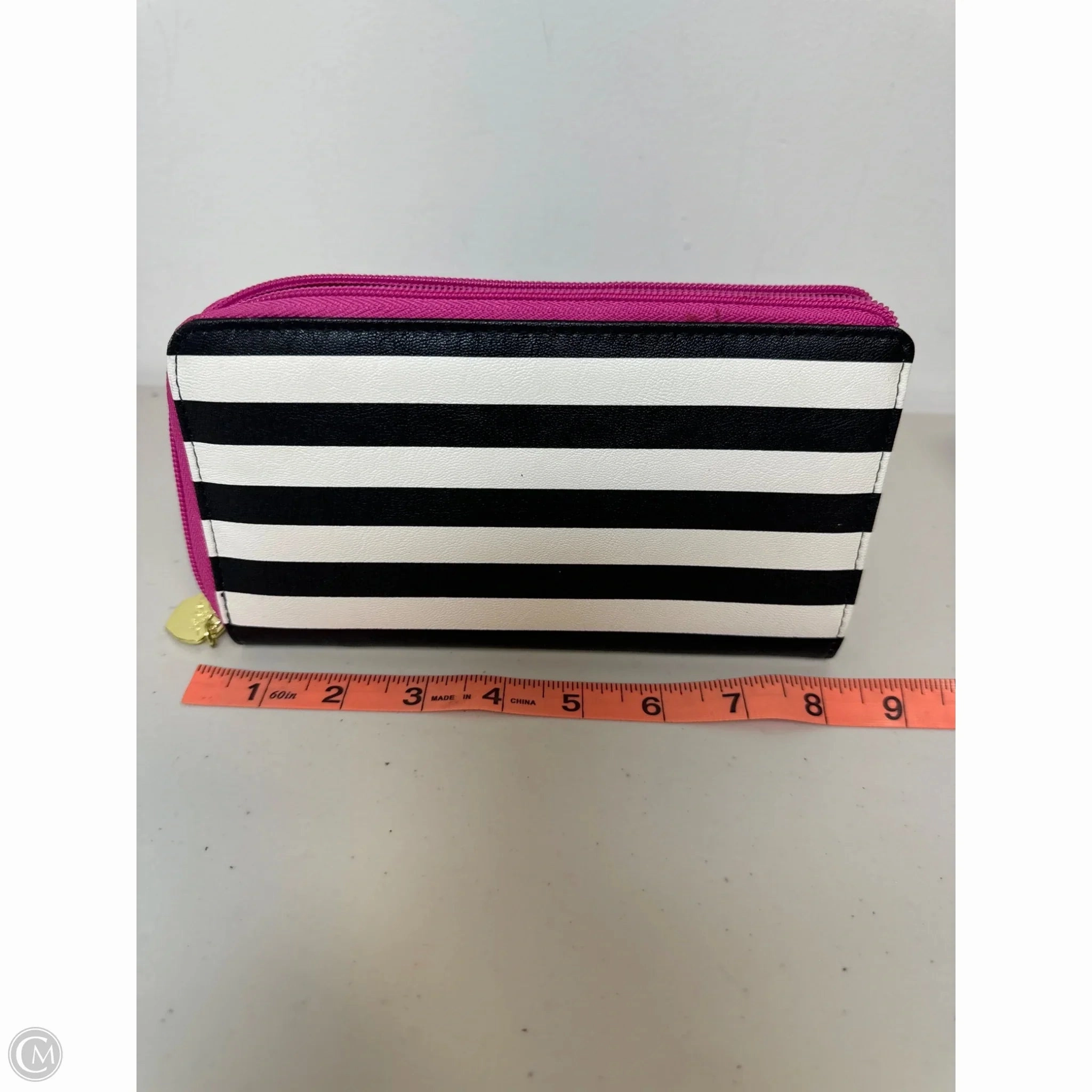 Wallet By Betsey Johnson, Size: Large