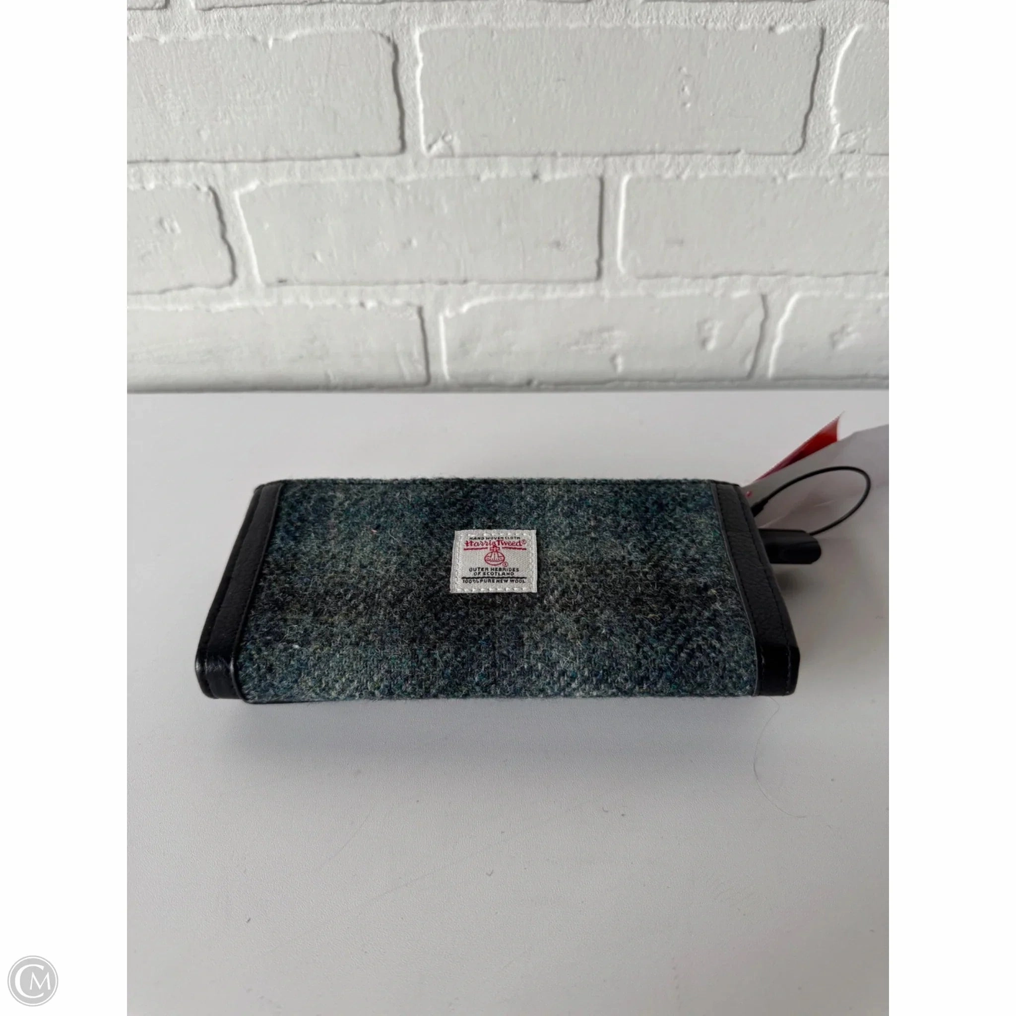 Wallet By Clothes Mentor, Size: Large