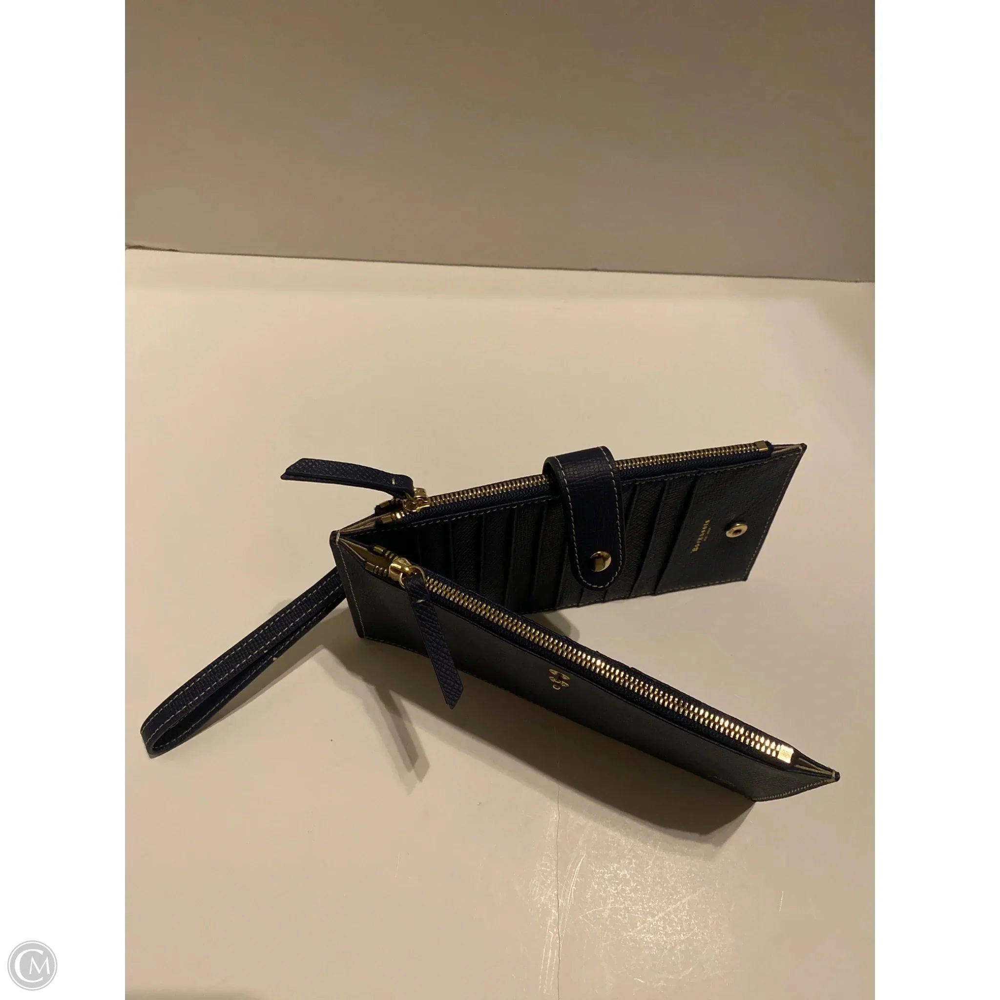 Wallet By Clothes Mentor, Size: Large