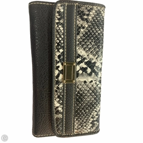 Wallet By Clothes Mentor, Size: Medium