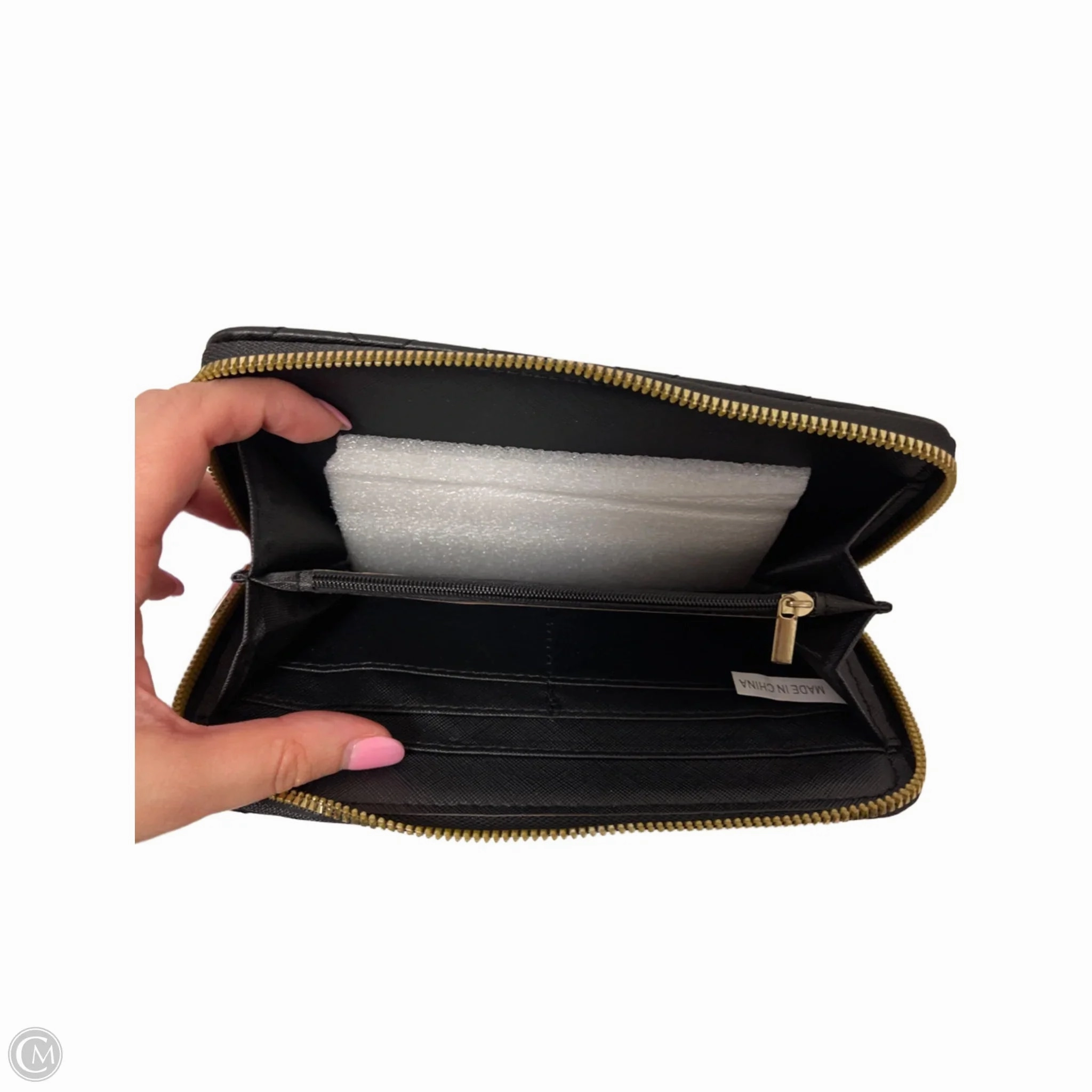 Wallet By Clothes Mentor, Size: Medium
