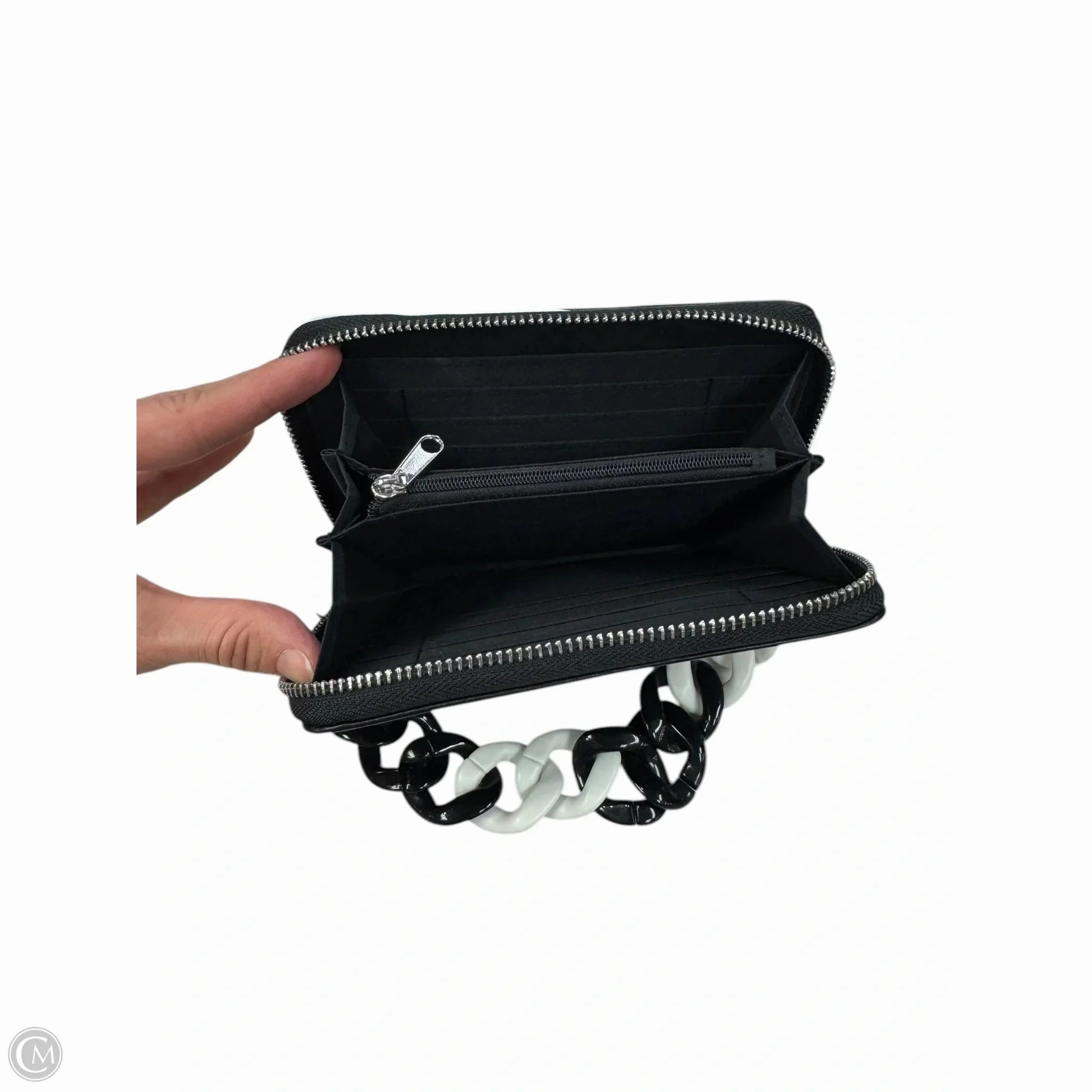 Wallet By Clothes Mentor, Size: Medium