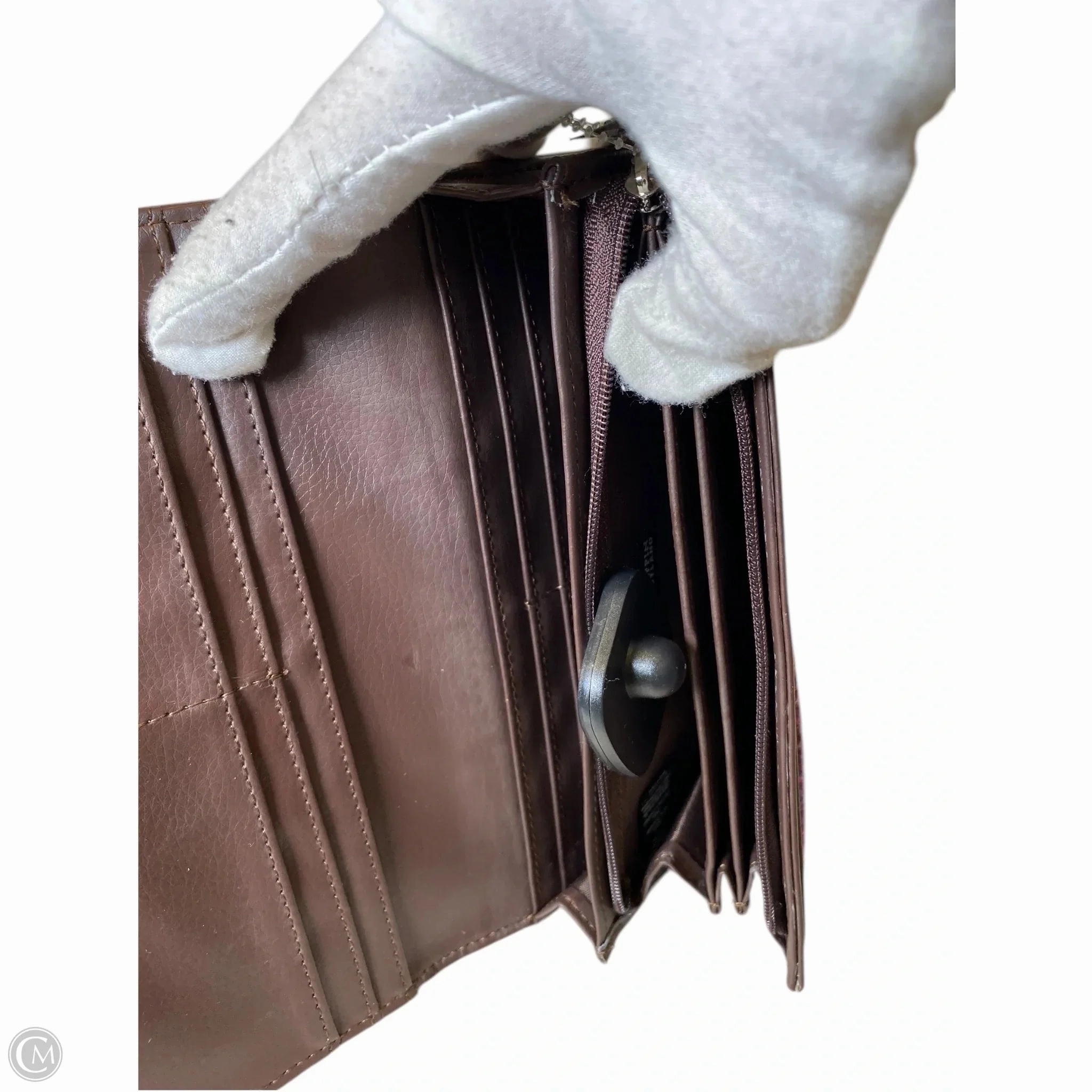 Wallet By Clothes Mentor, Size: Medium