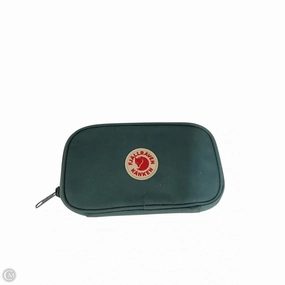 Wallet By Clothes Mentor, Size: Medium