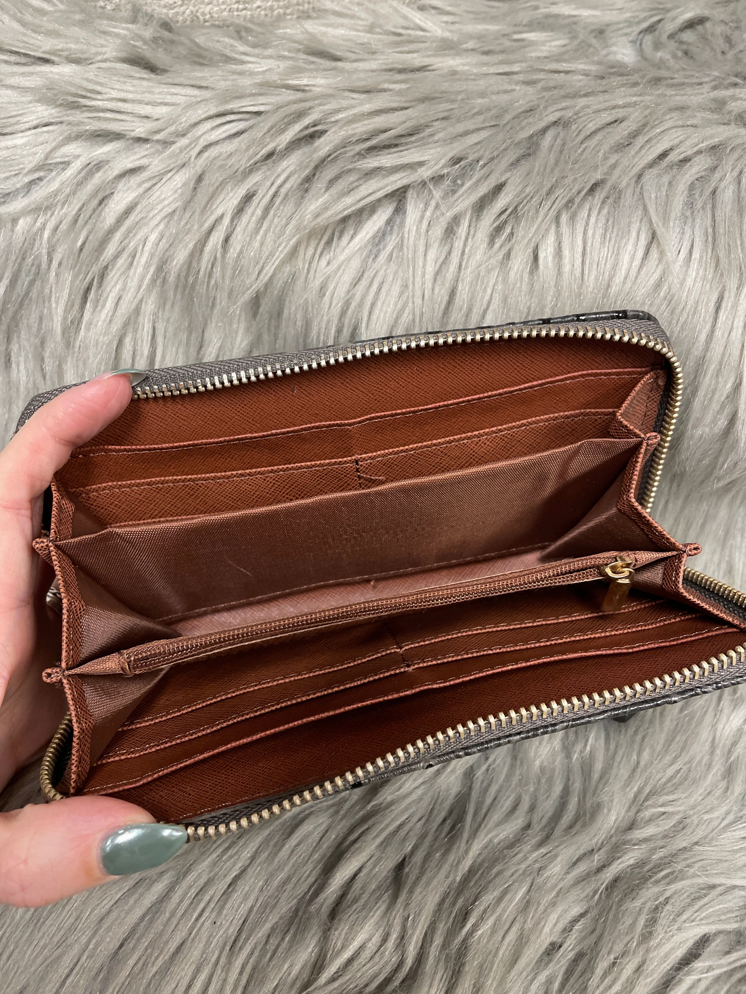 Wallet By Cme, Size: Medium