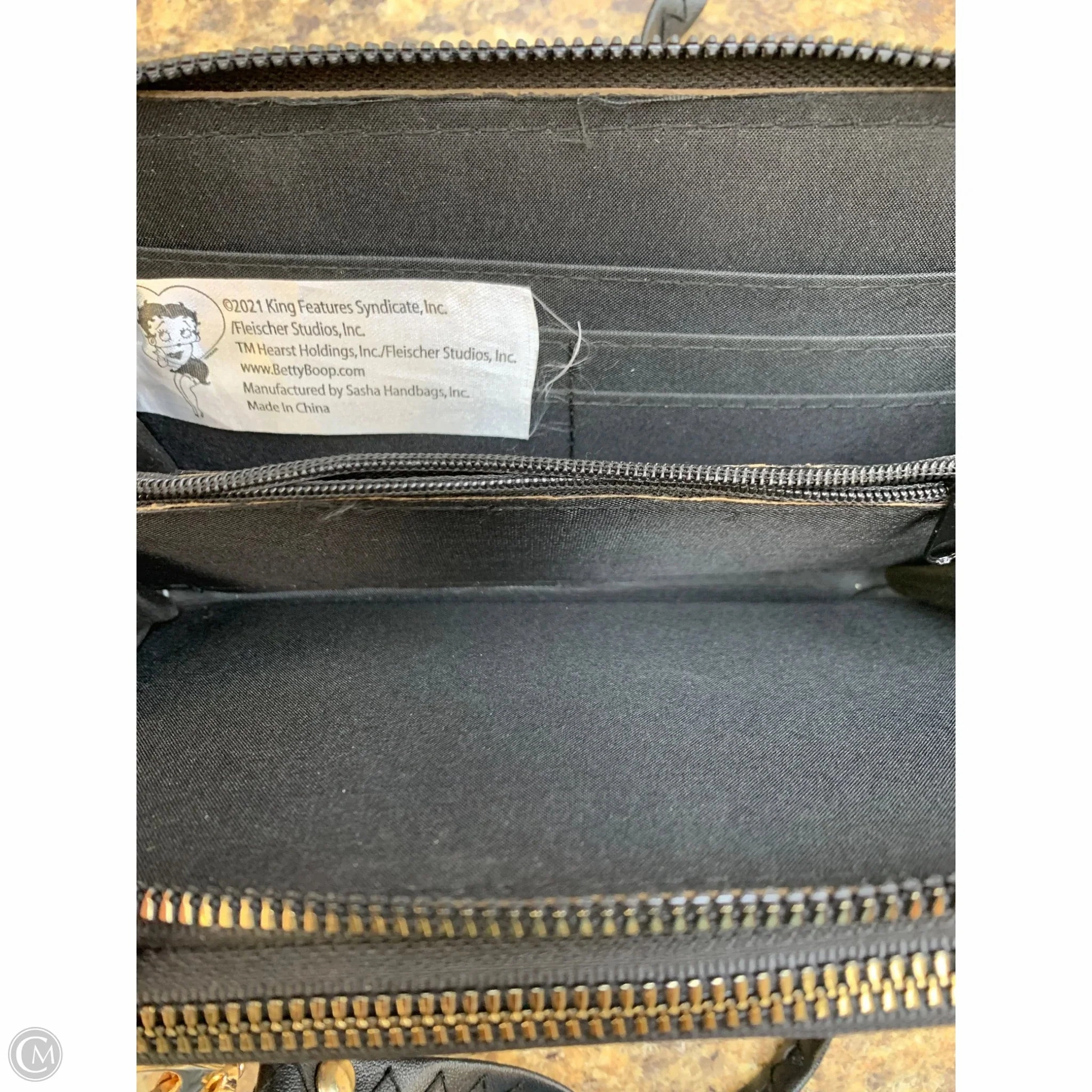 Wallet By Cmf, Size: Large