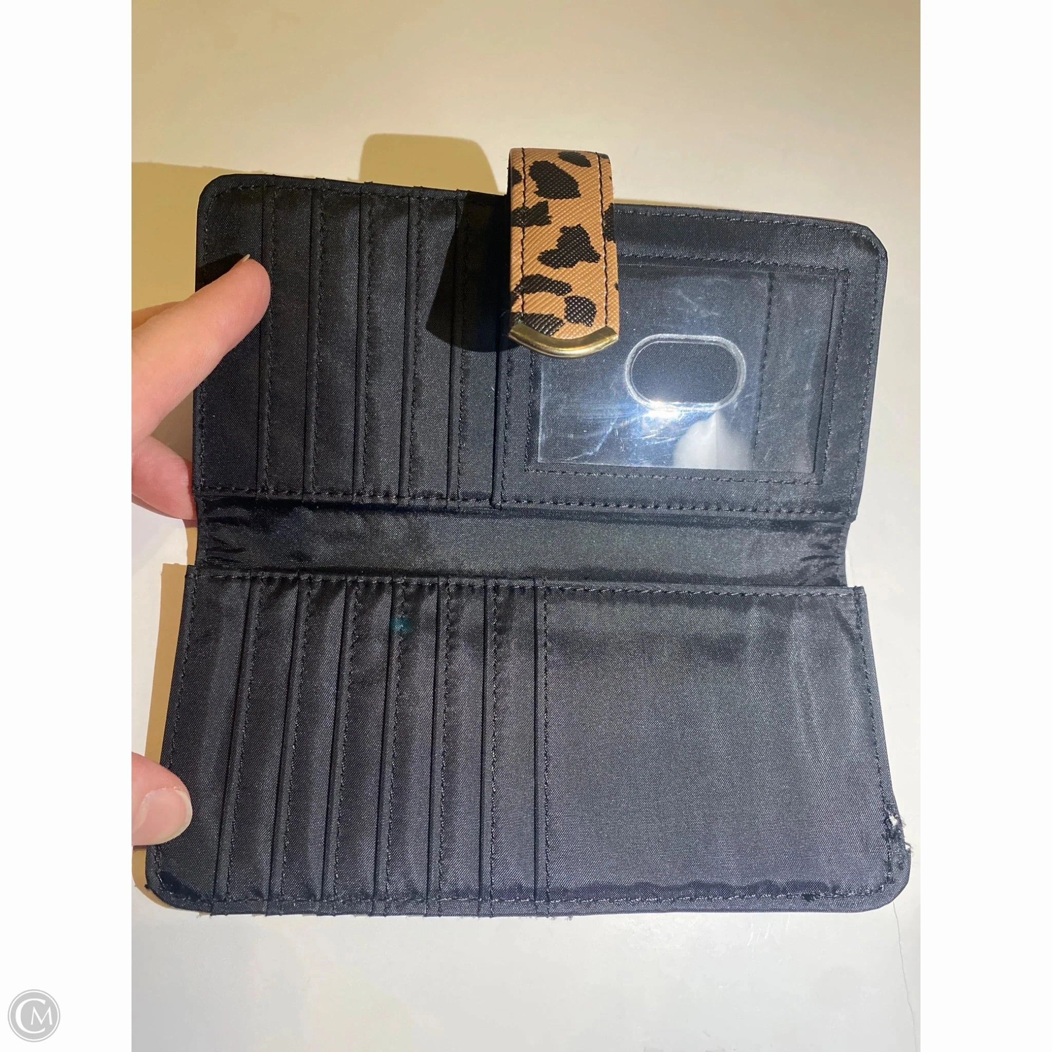 Wallet By Cmf, Size: Medium