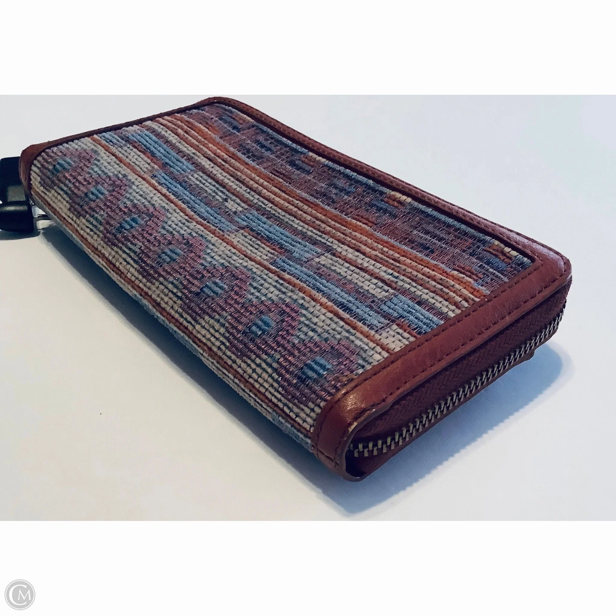 Wallet By Fossil, Size: Large