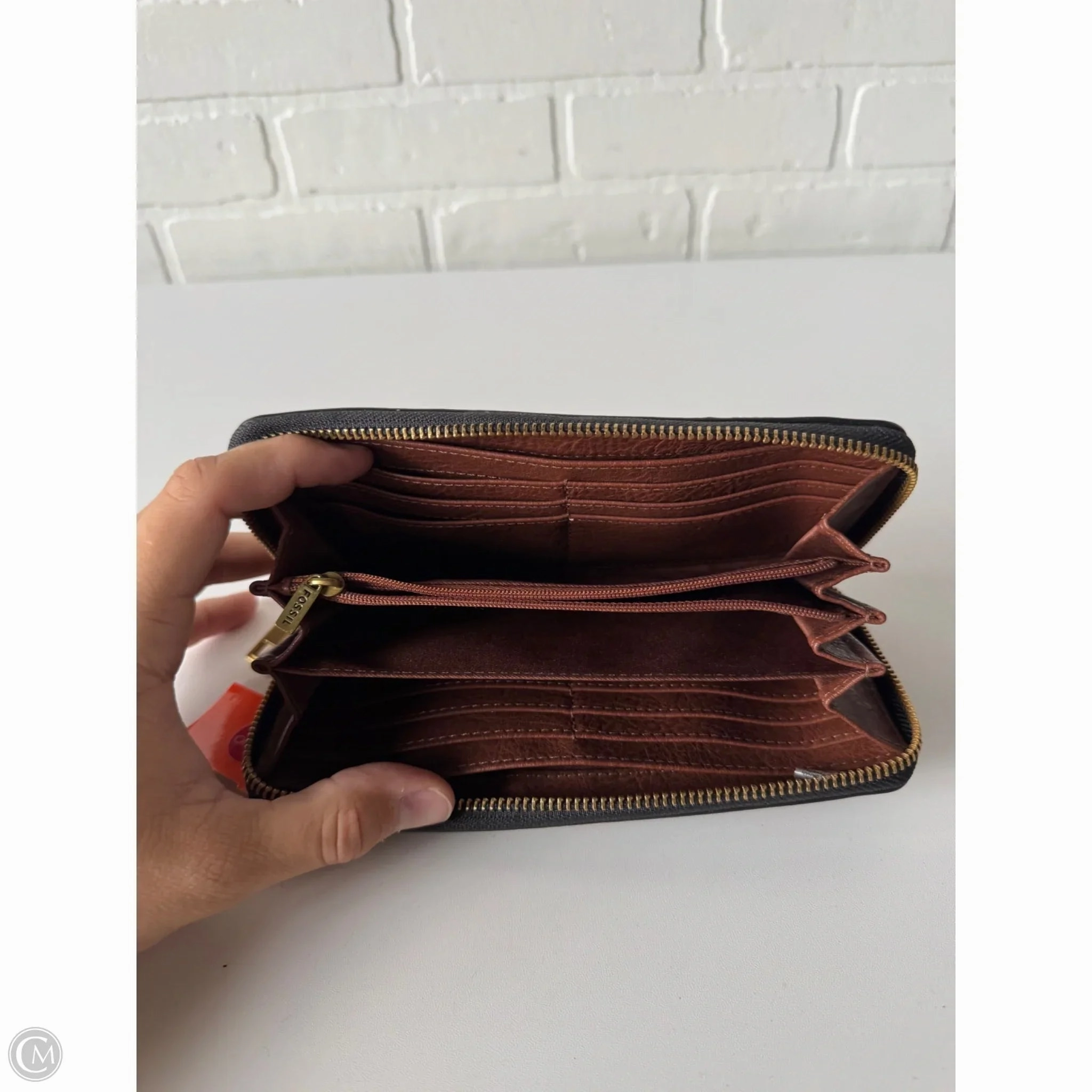 Wallet By Fossil, Size: Large