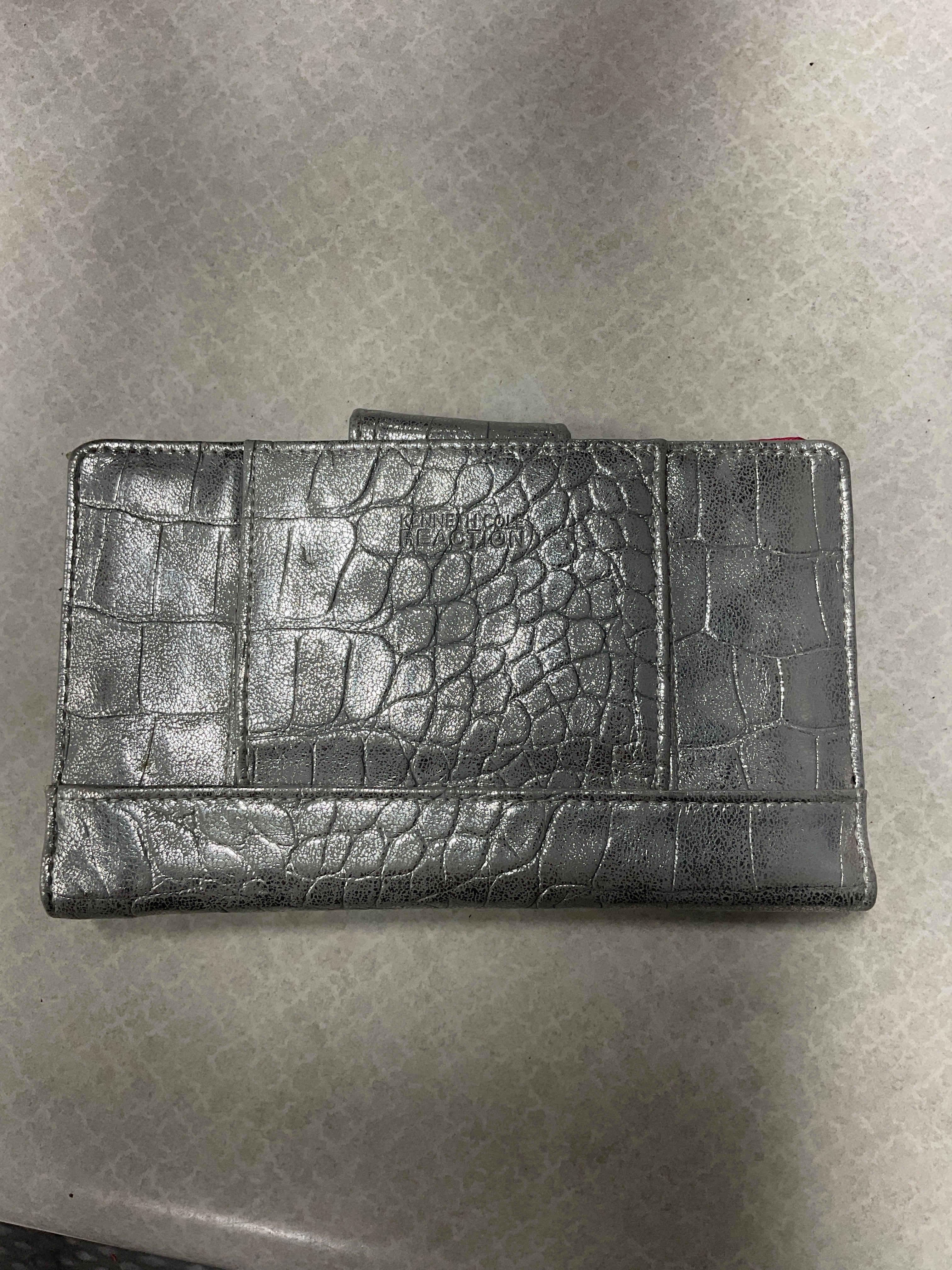 Wallet By Kenneth Cole Reaction In Silver, Size:Medium