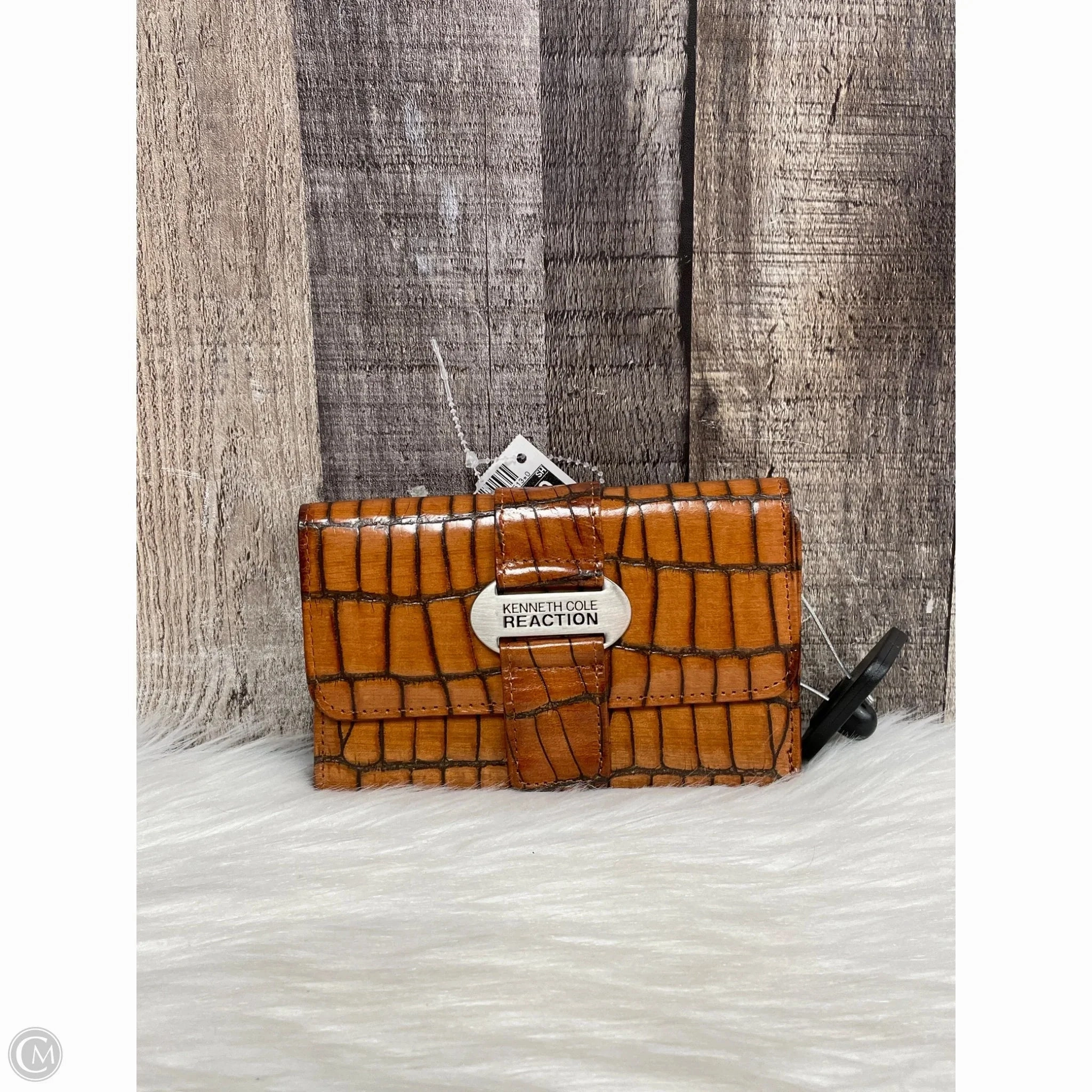 Wallet By Kenneth Cole, Size: Medium