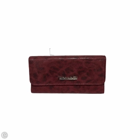 Wallet By Tahari By Arthur Levine, Size: Medium