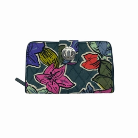 Wallet By Vera Bradley In Green, Size:Large