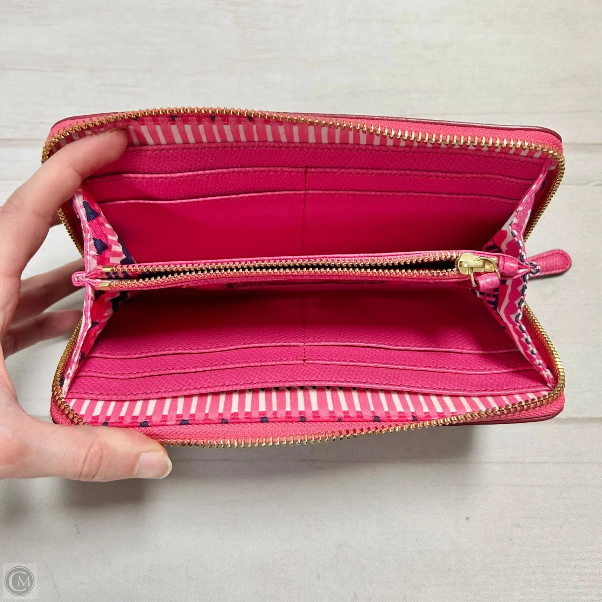 Wallet By Vera Bradley, Size: Large