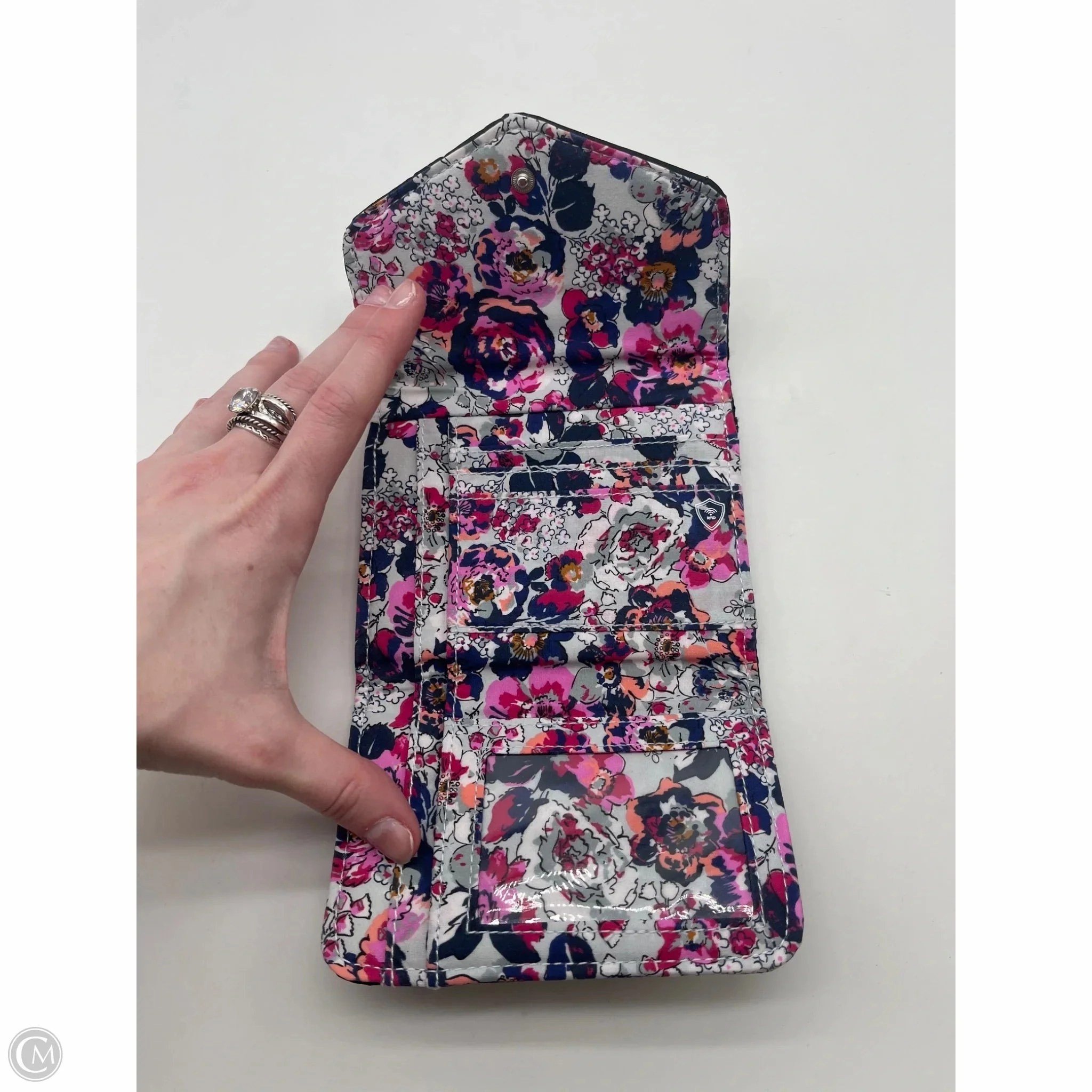 Wallet By Vera Bradley, Size: Medium