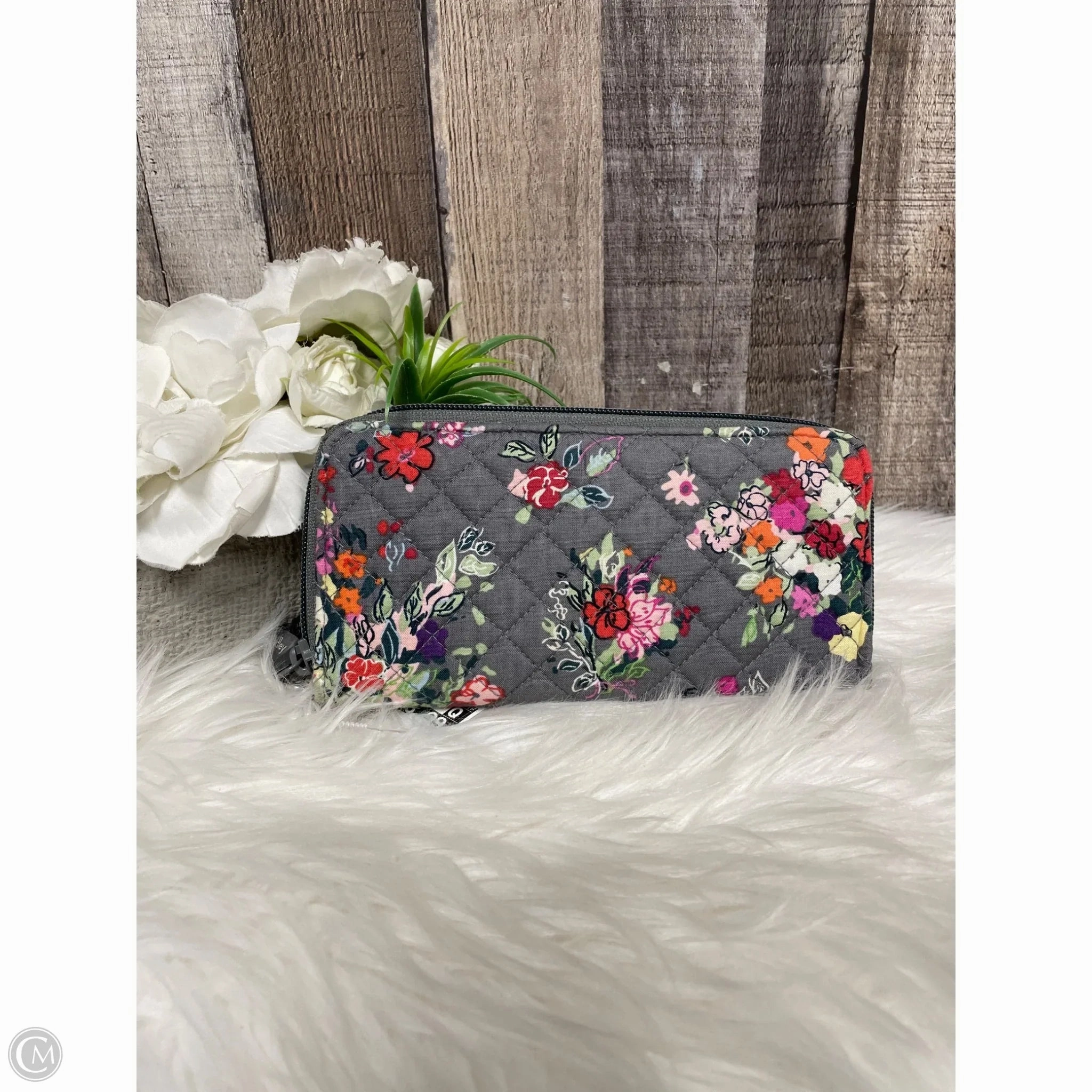 Wallet By Vera Bradley, Size: Medium