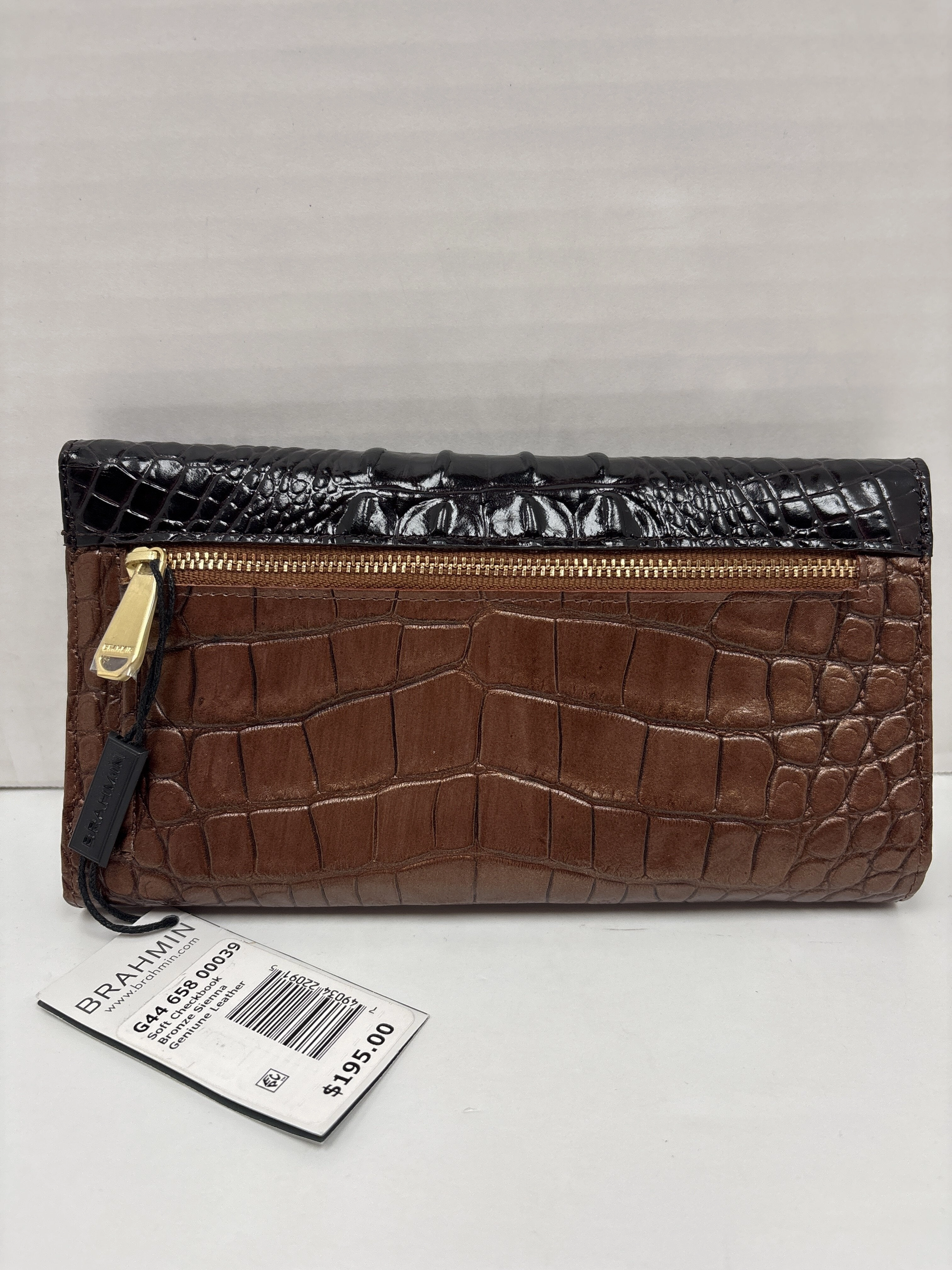 Wallet Designer By Brahmin  Size: Large