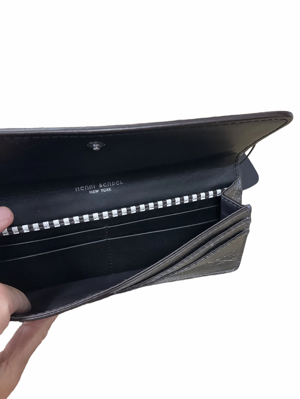 Wallet Designer By Henri Bendel  Size: Medium