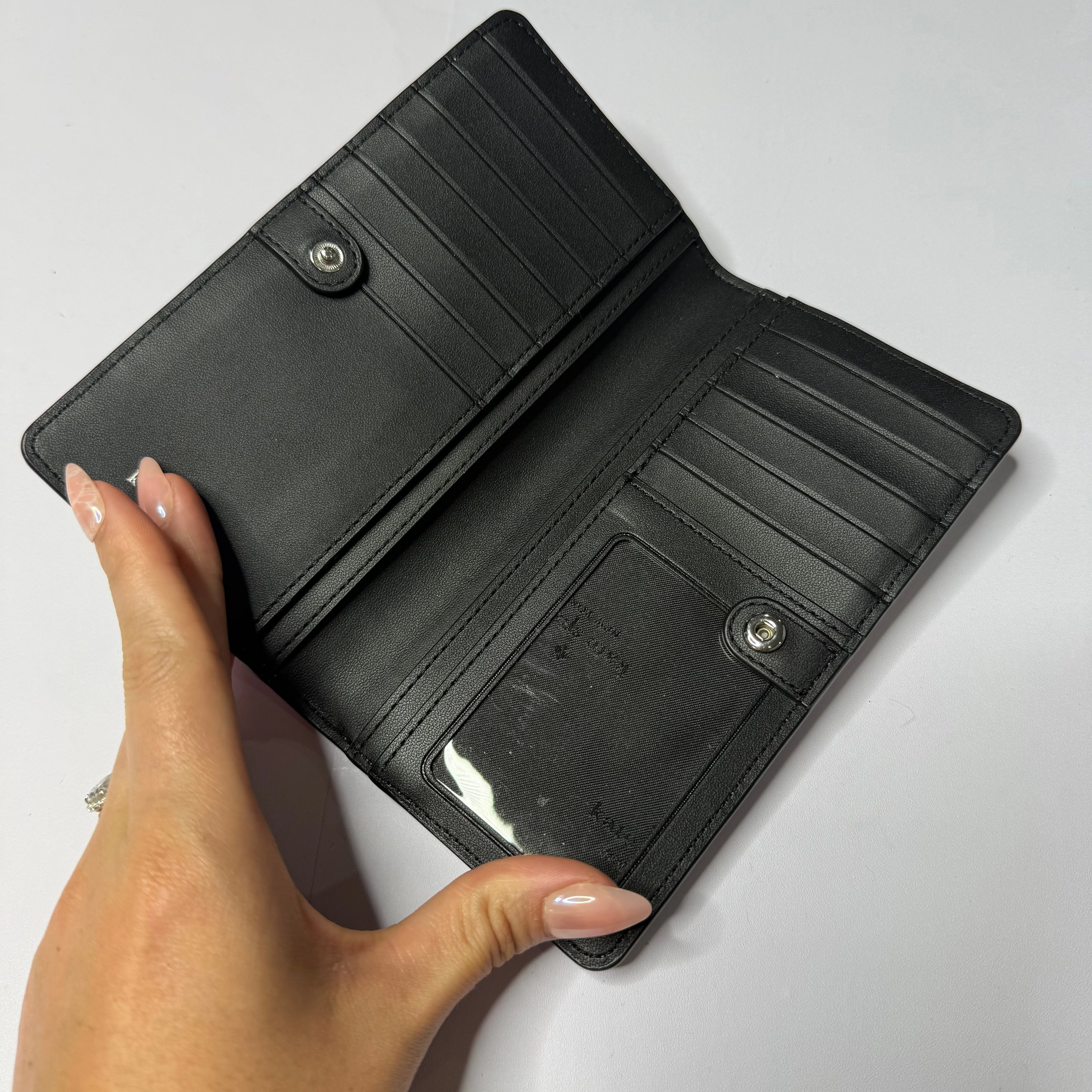 Wallet Designer By Kate Spade, Size: Medium