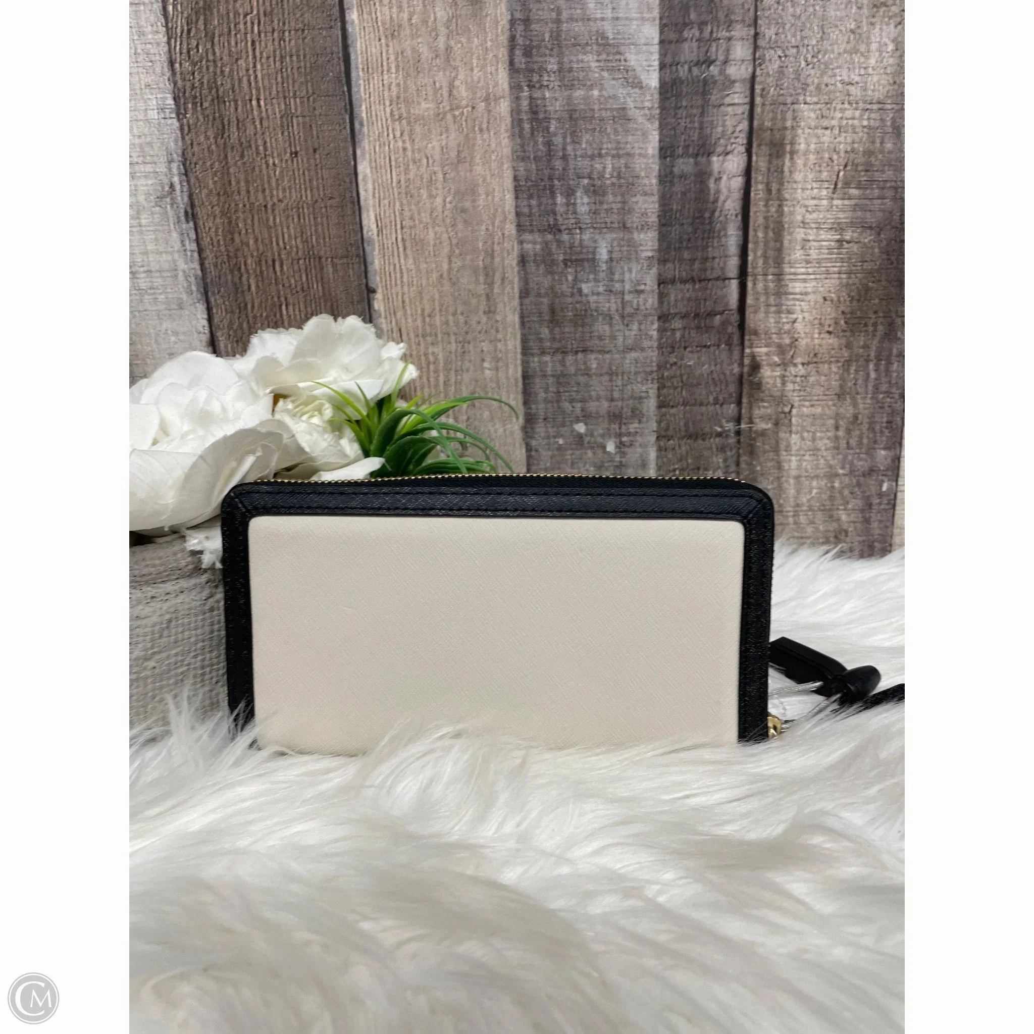 Wallet Designer By Kate Spade, Size: Medium