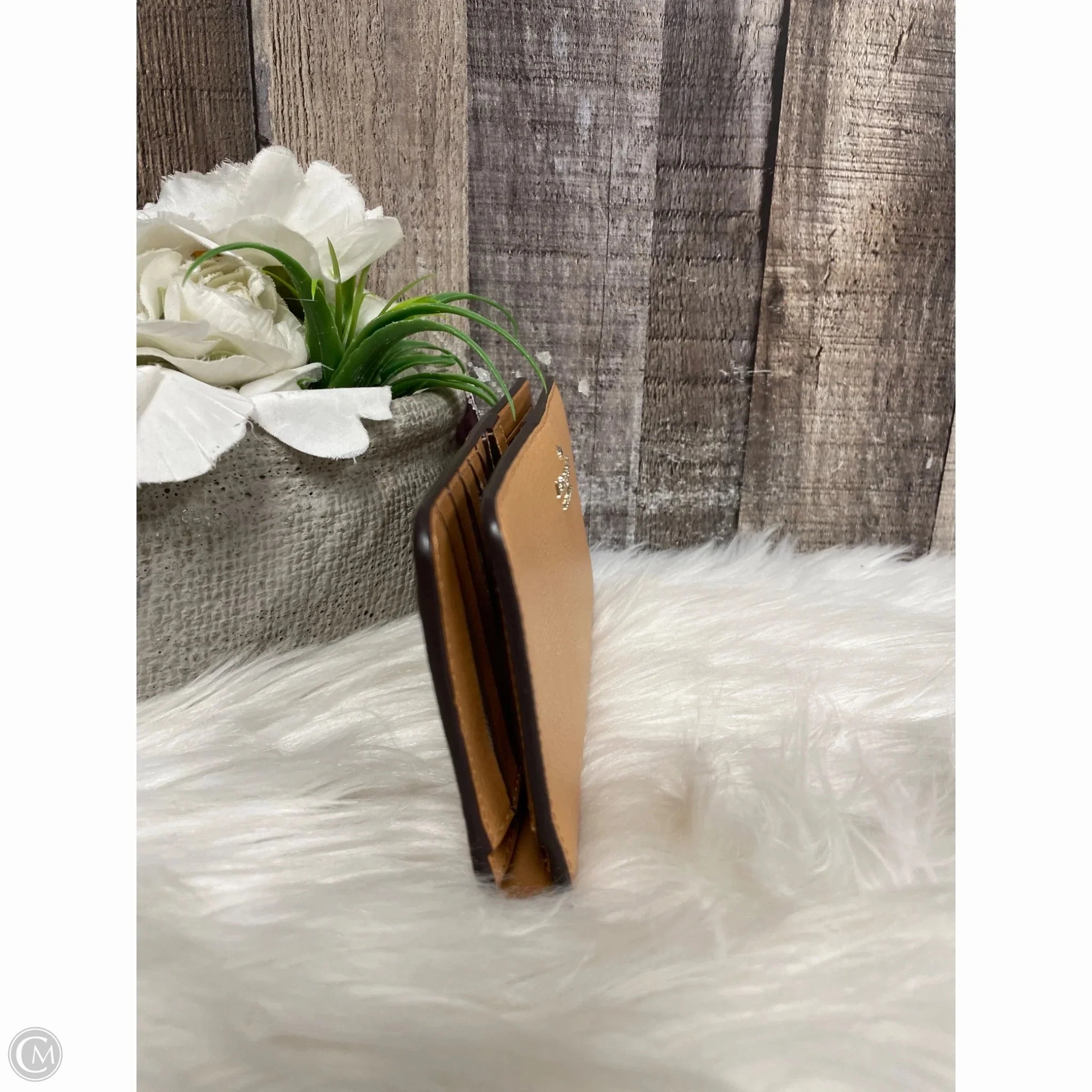 Wallet Designer By Kate Spade, Size: Medium