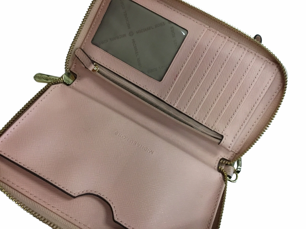Wallet Designer By Michael Kors  Size: Small