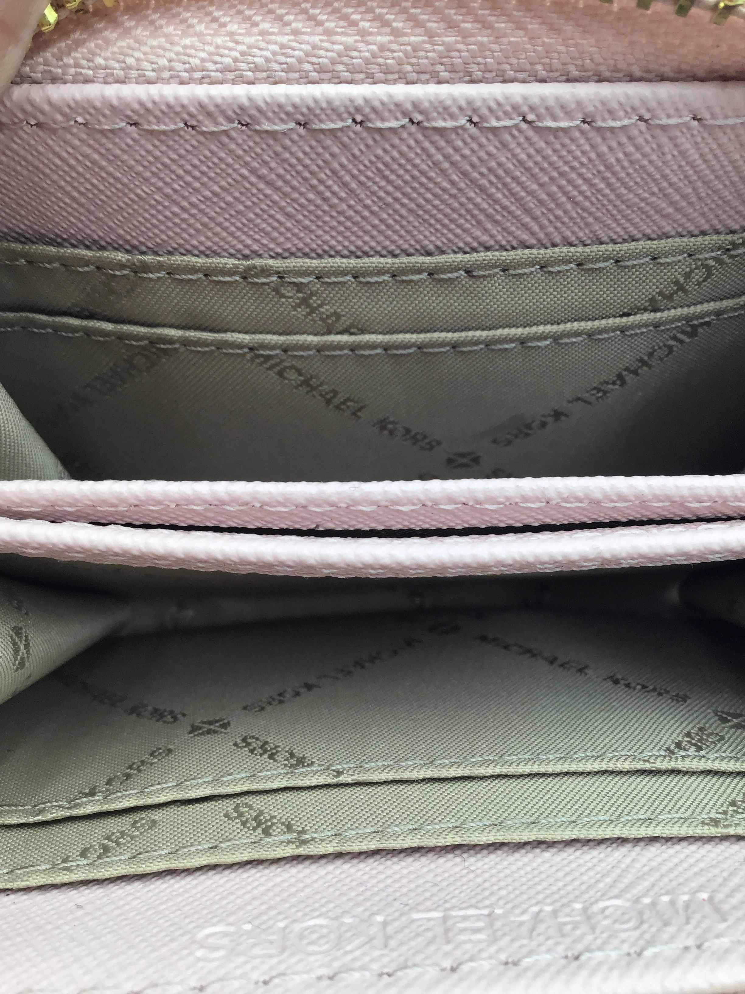 Wallet Designer By Michael Kors  Size: Small