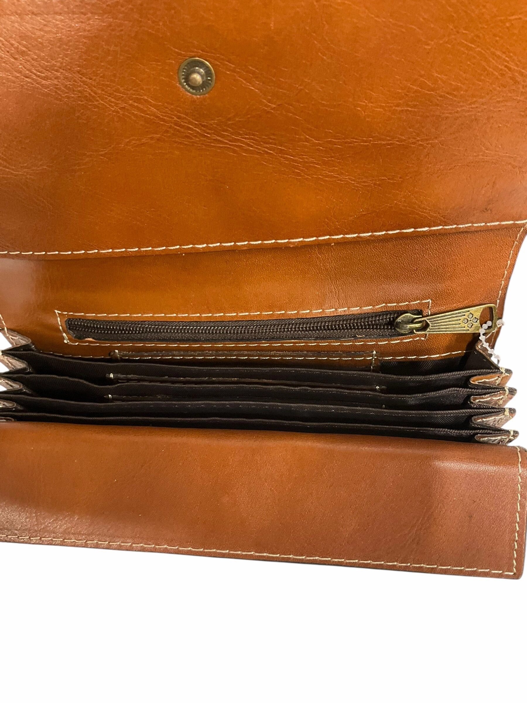 Wallet Designer By Patricia Nash  Size: Medium