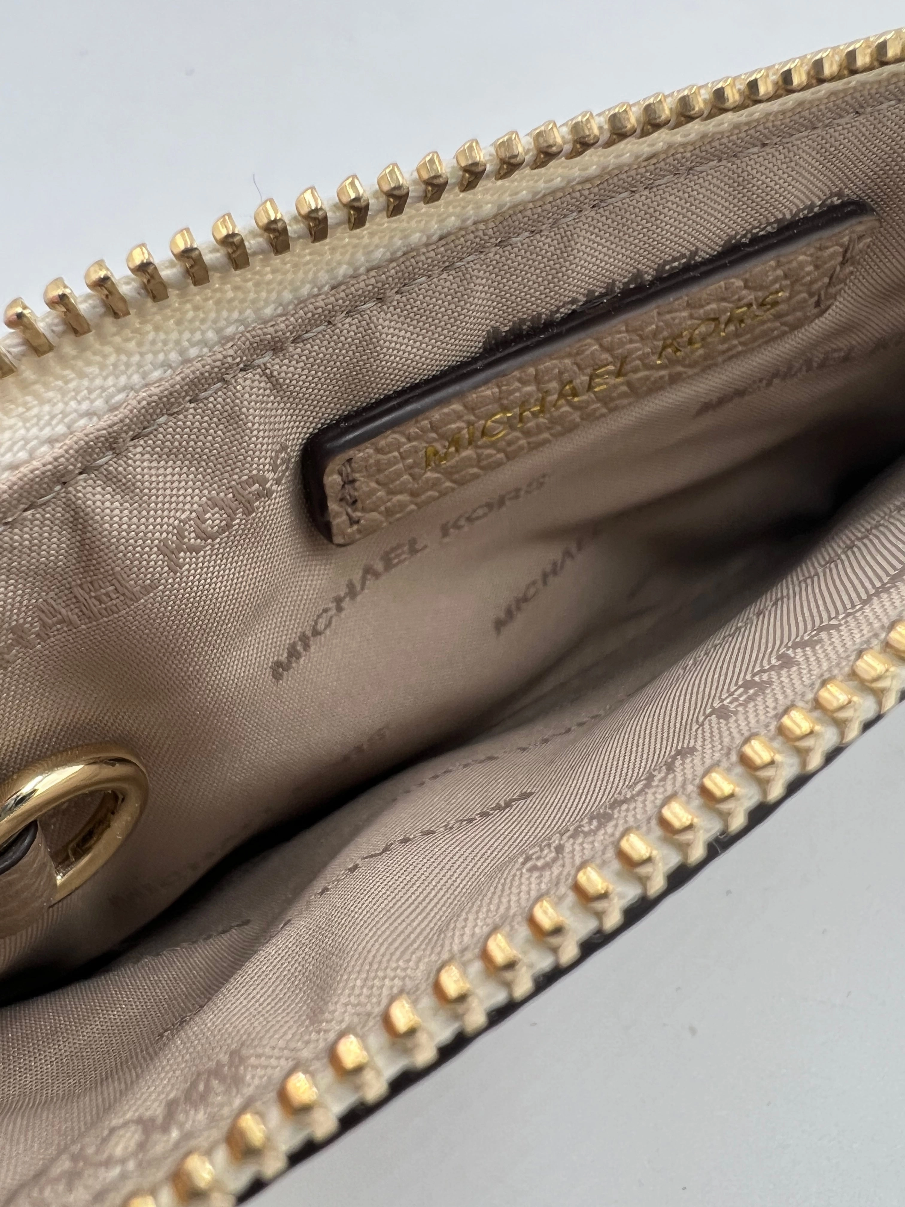Wallet Designer Michael Kors