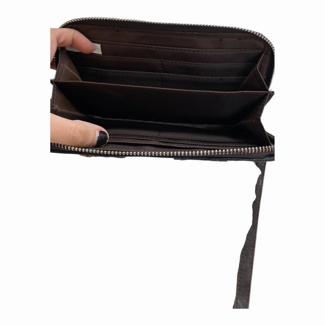 Wallet Leather By Clothes Mentor In Multi, Size:Medium
