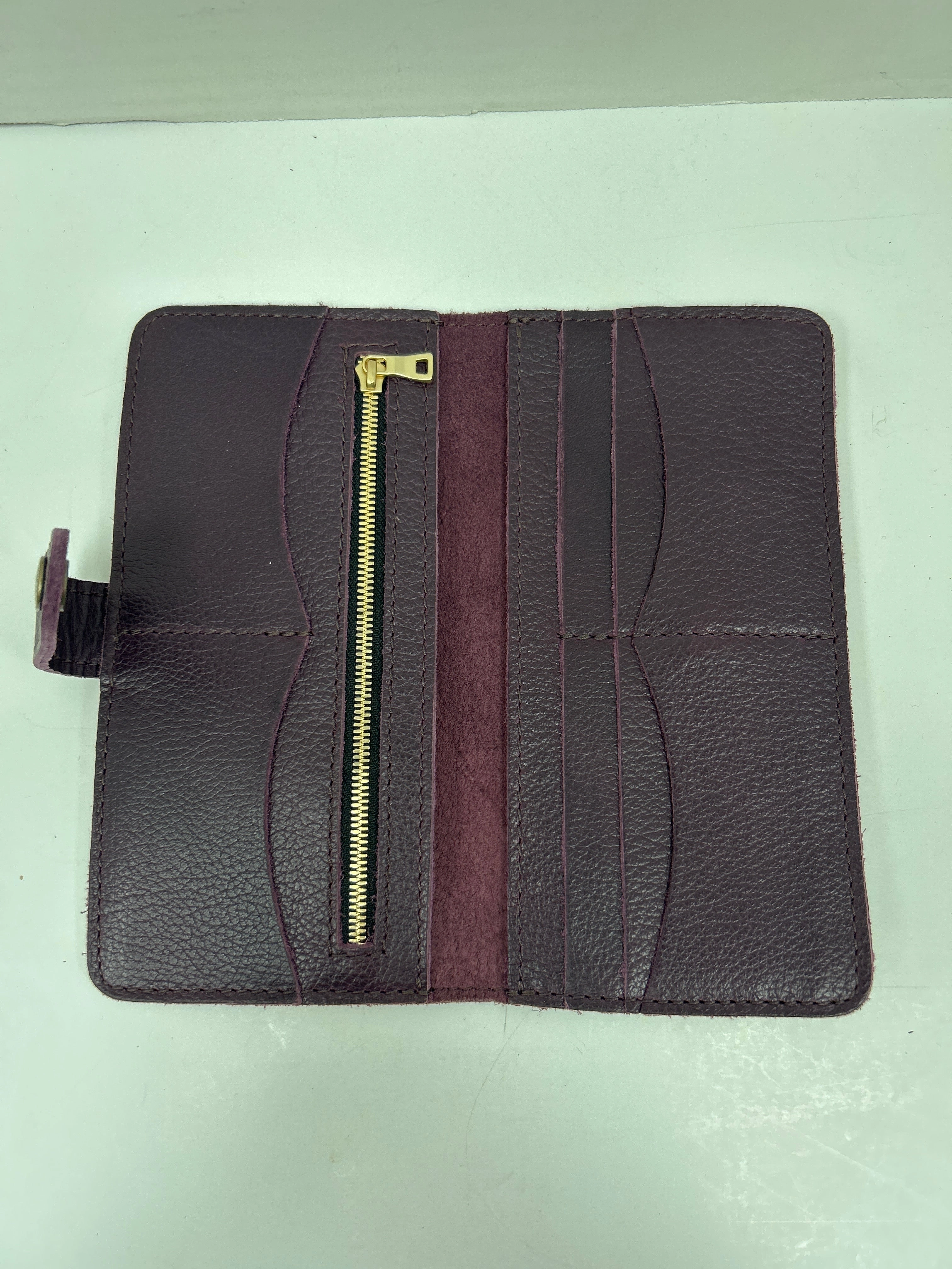 Wallet Leather By Clothes Mentor  Size: Large