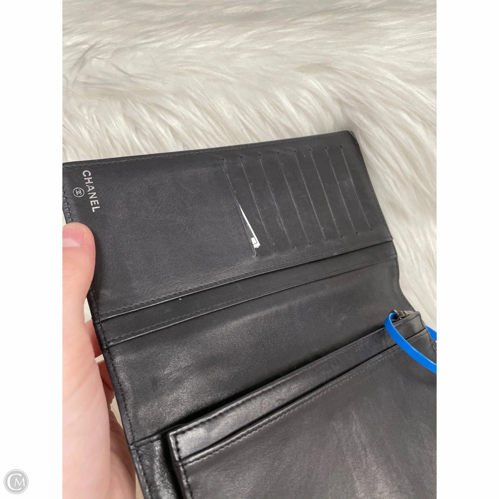 Wallet Luxury Designer By Chanel, Size: Medium
