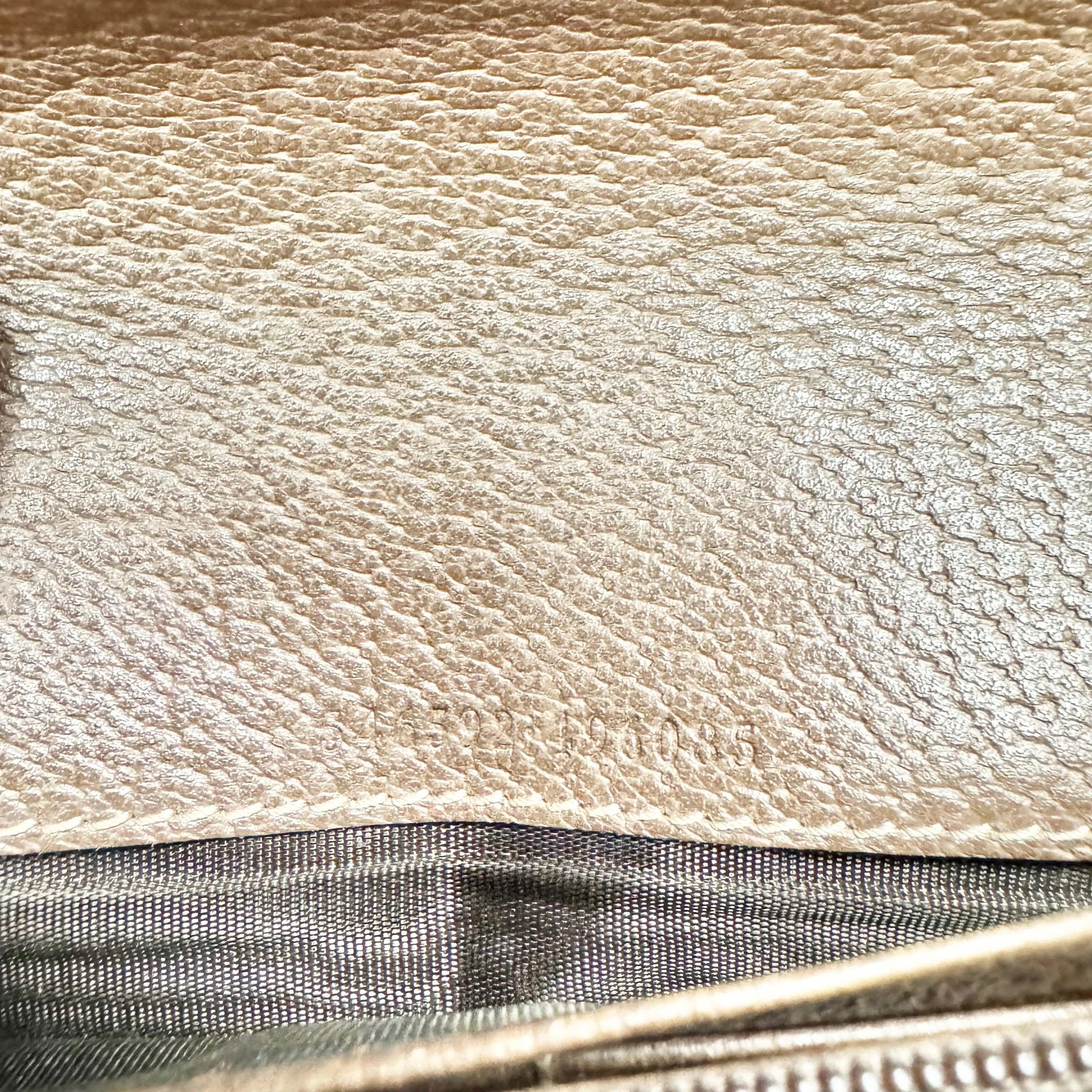 Wallet Luxury Designer By Gucci, Size: Small