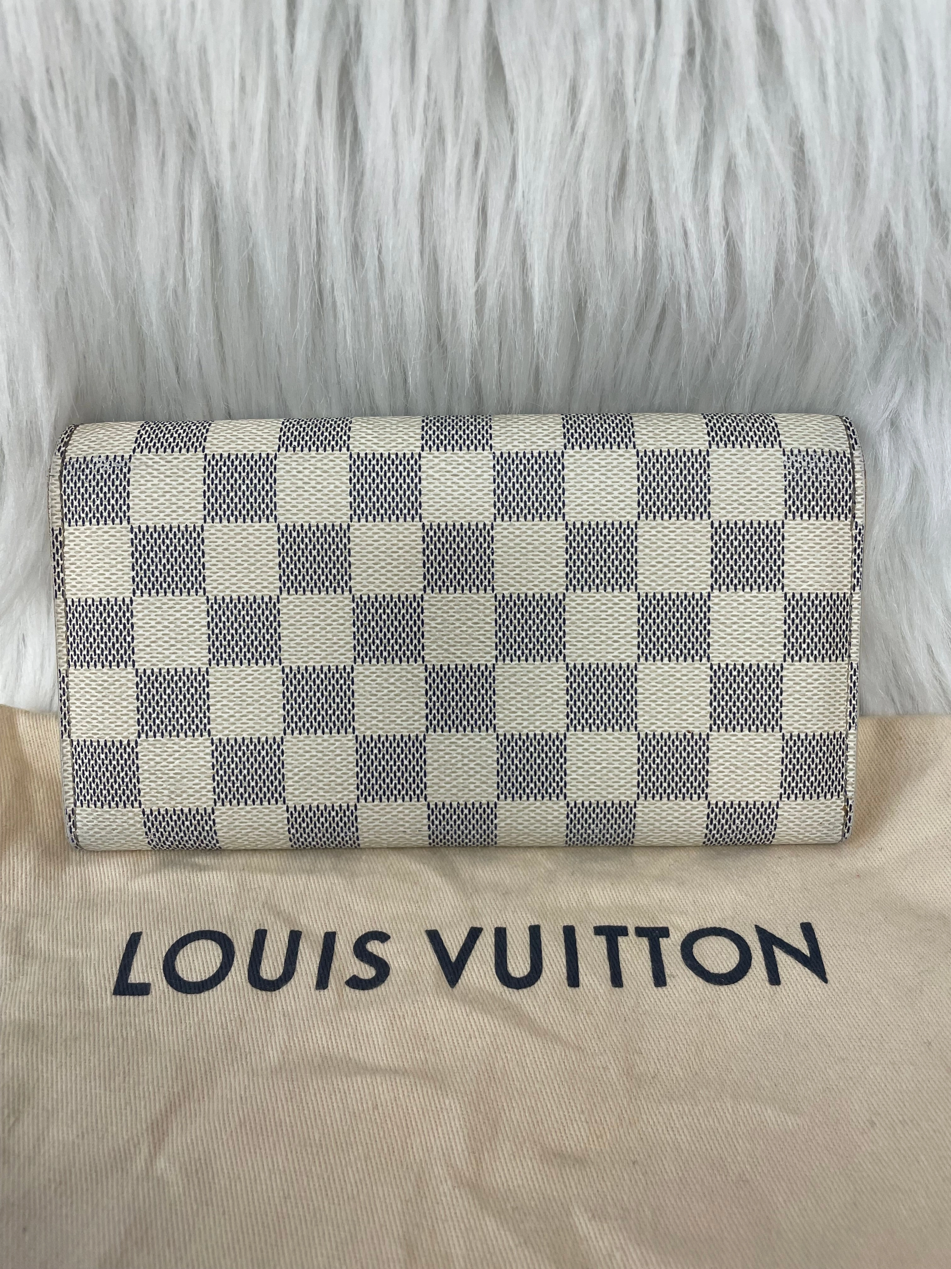 WALLET LUXURY DESIGNER by LOUIS VUITTON In BLUE & CREAM, Size: MEDIUM
