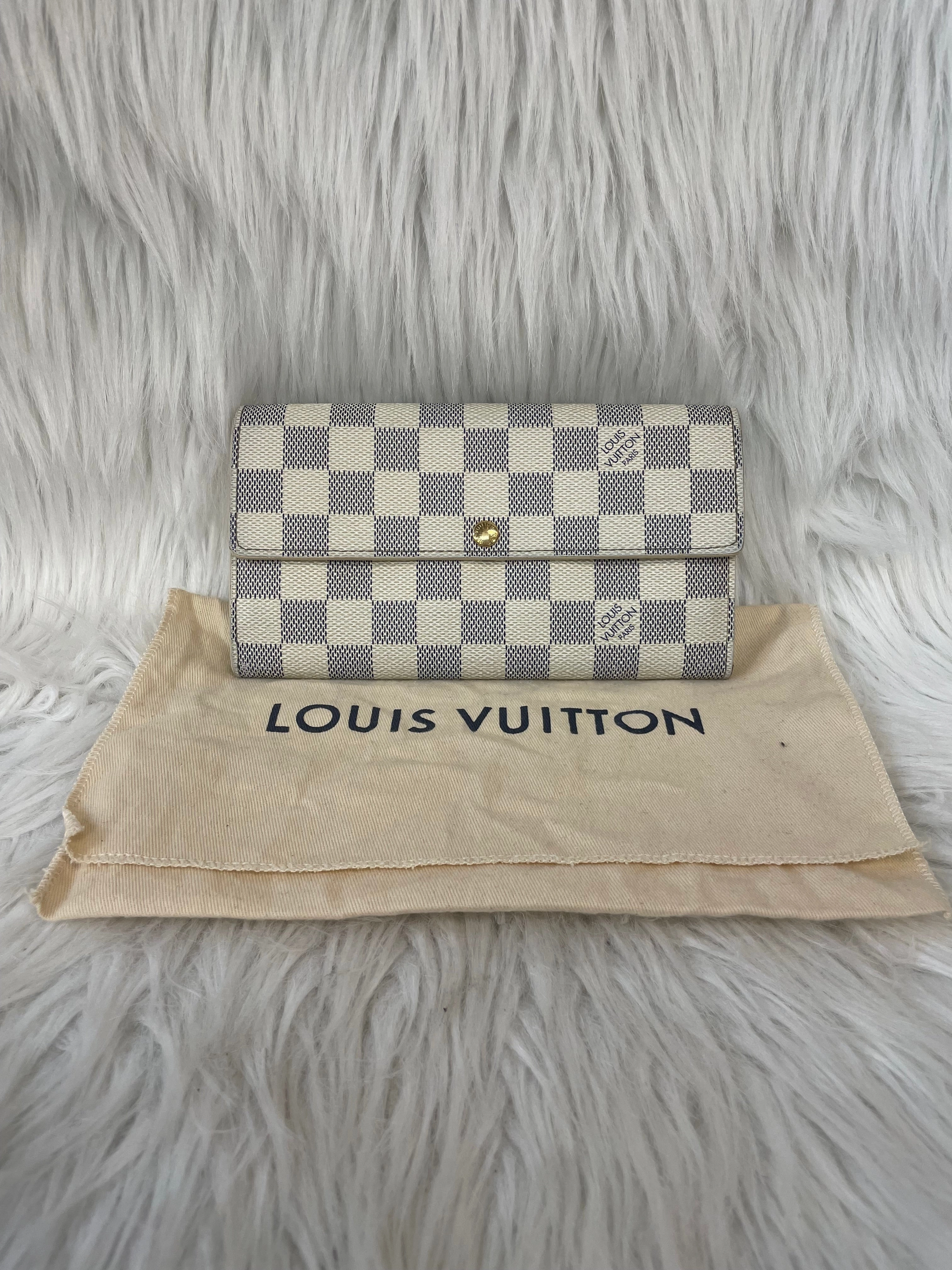 WALLET LUXURY DESIGNER by LOUIS VUITTON In BLUE & CREAM, Size: MEDIUM