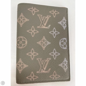 Wallet Luxury Designer By Louis Vuitton, Size: Medium