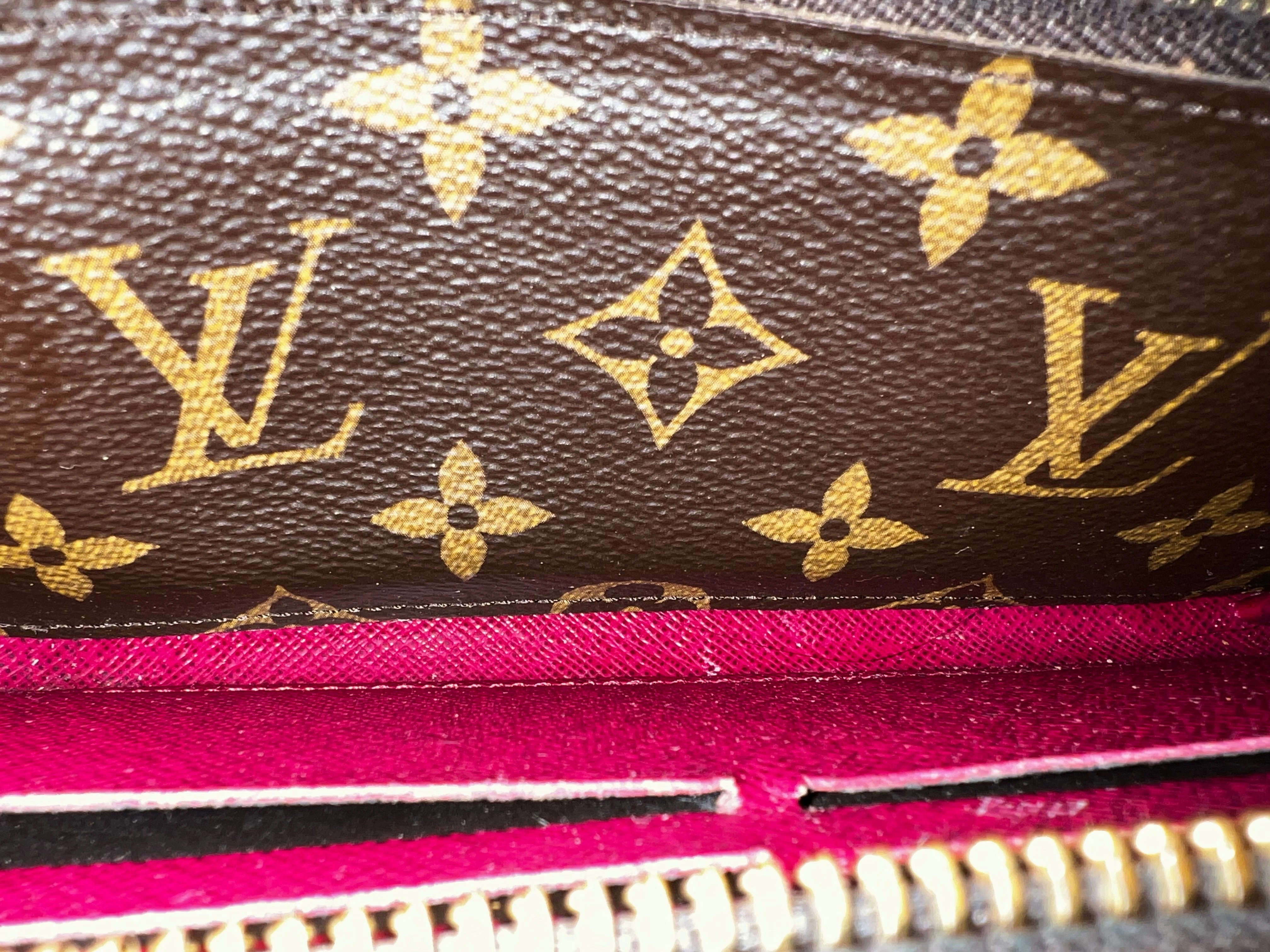 Wallet Luxury Designer By Louis Vuitton, Size: Medium