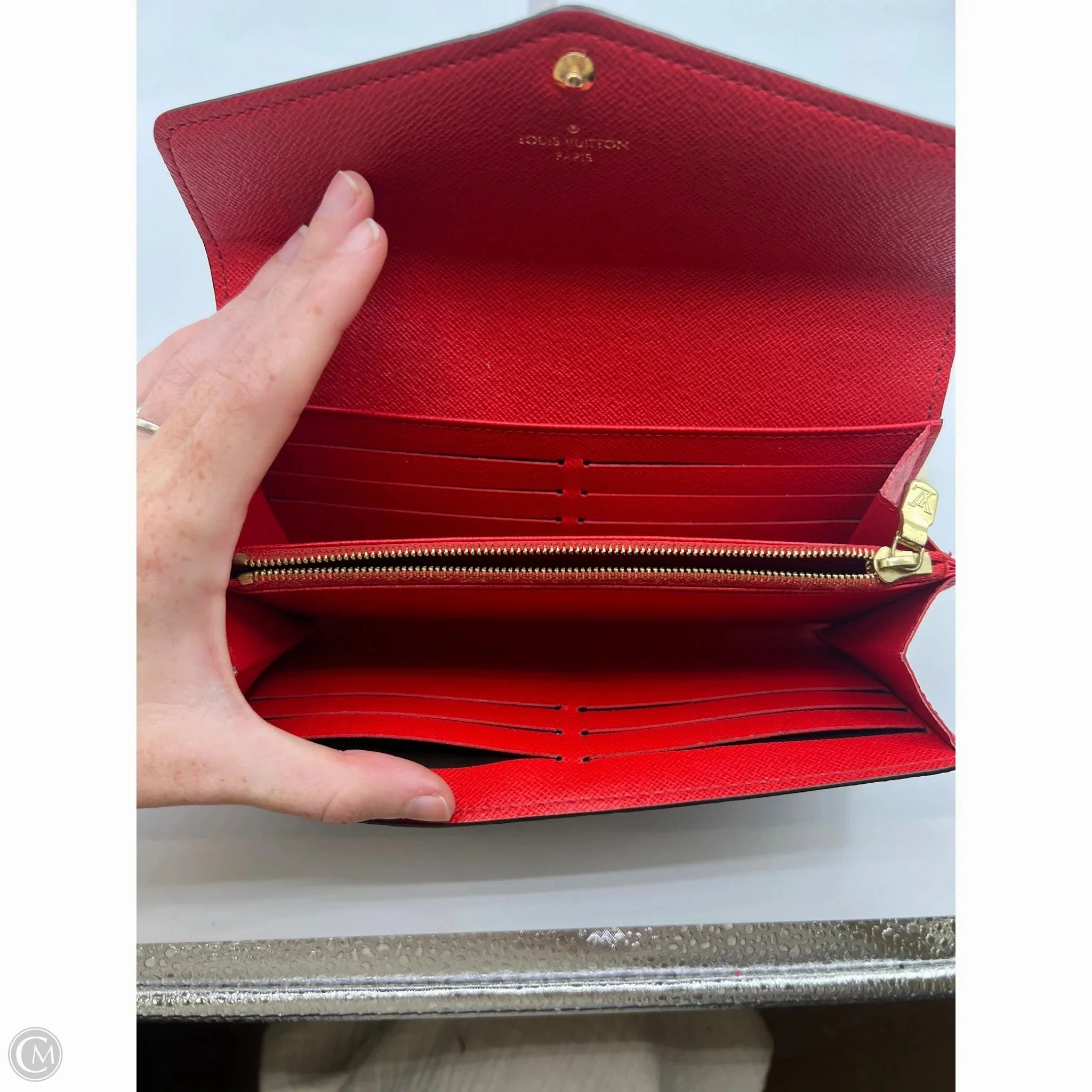 Wallet Luxury Designer By Louis Vuitton, Size: Medium