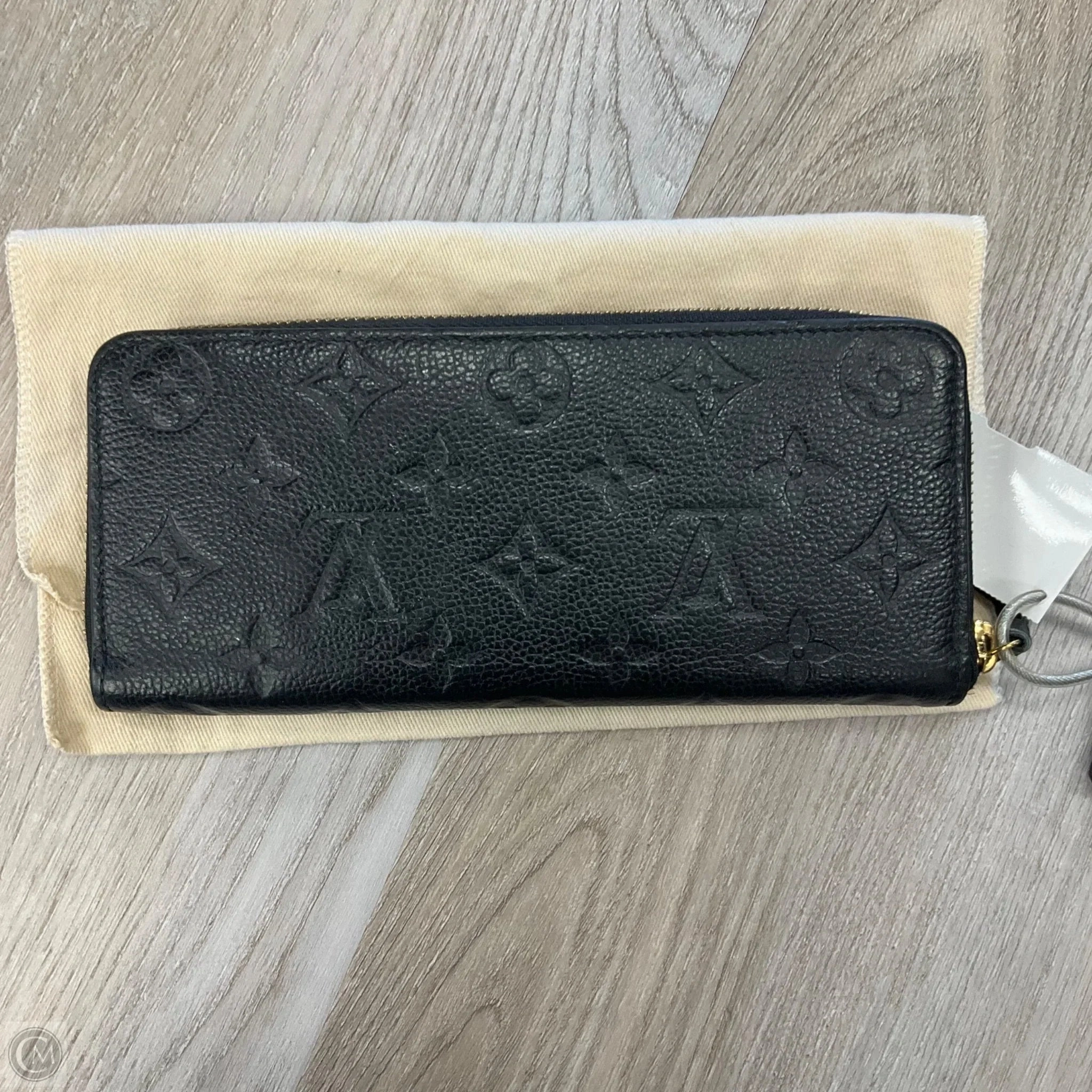 Wallet Luxury Designer By Louis Vuitton, Size: Medium