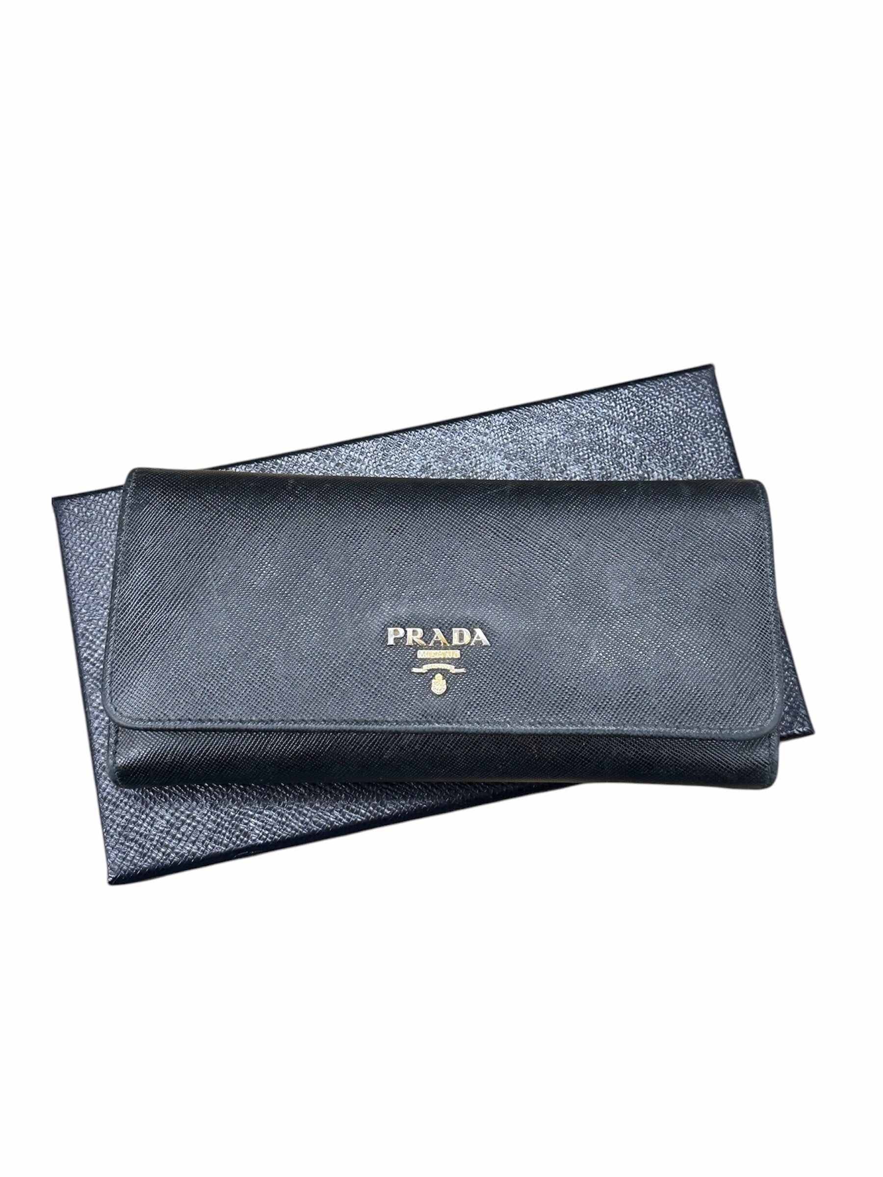Wallet Luxury Designer By Prada  Size: Medium