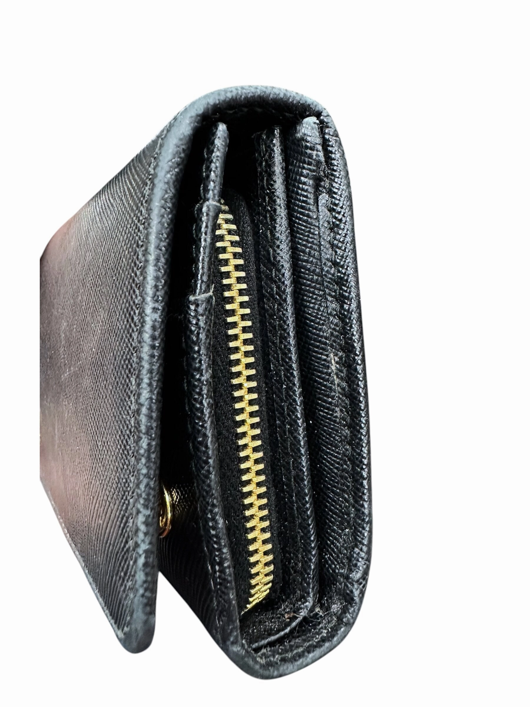Wallet Luxury Designer By Prada  Size: Medium
