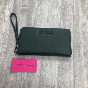 Wristlet By Betsey Johnson  Size: Large