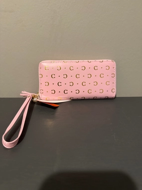 Wristlet By Clothes Mentor, Size: Large