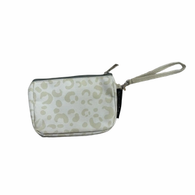 Wristlet By Clothes Mentor  Size: Medium