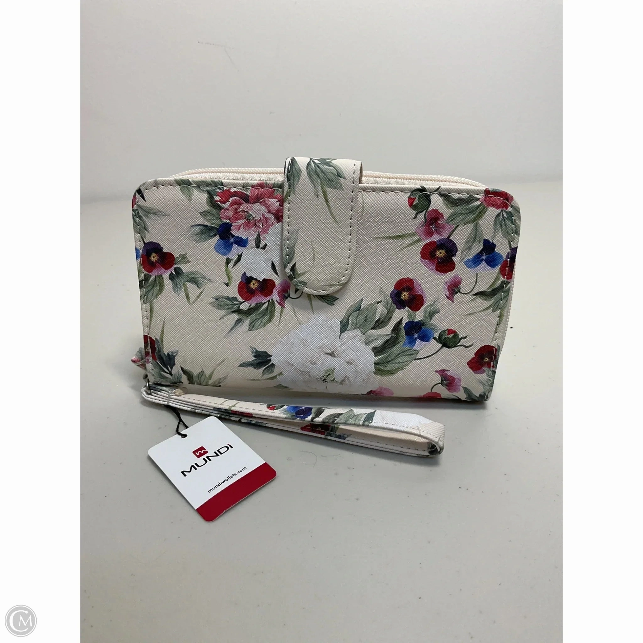 Wristlet By Clothes Mentor, Size: Medium