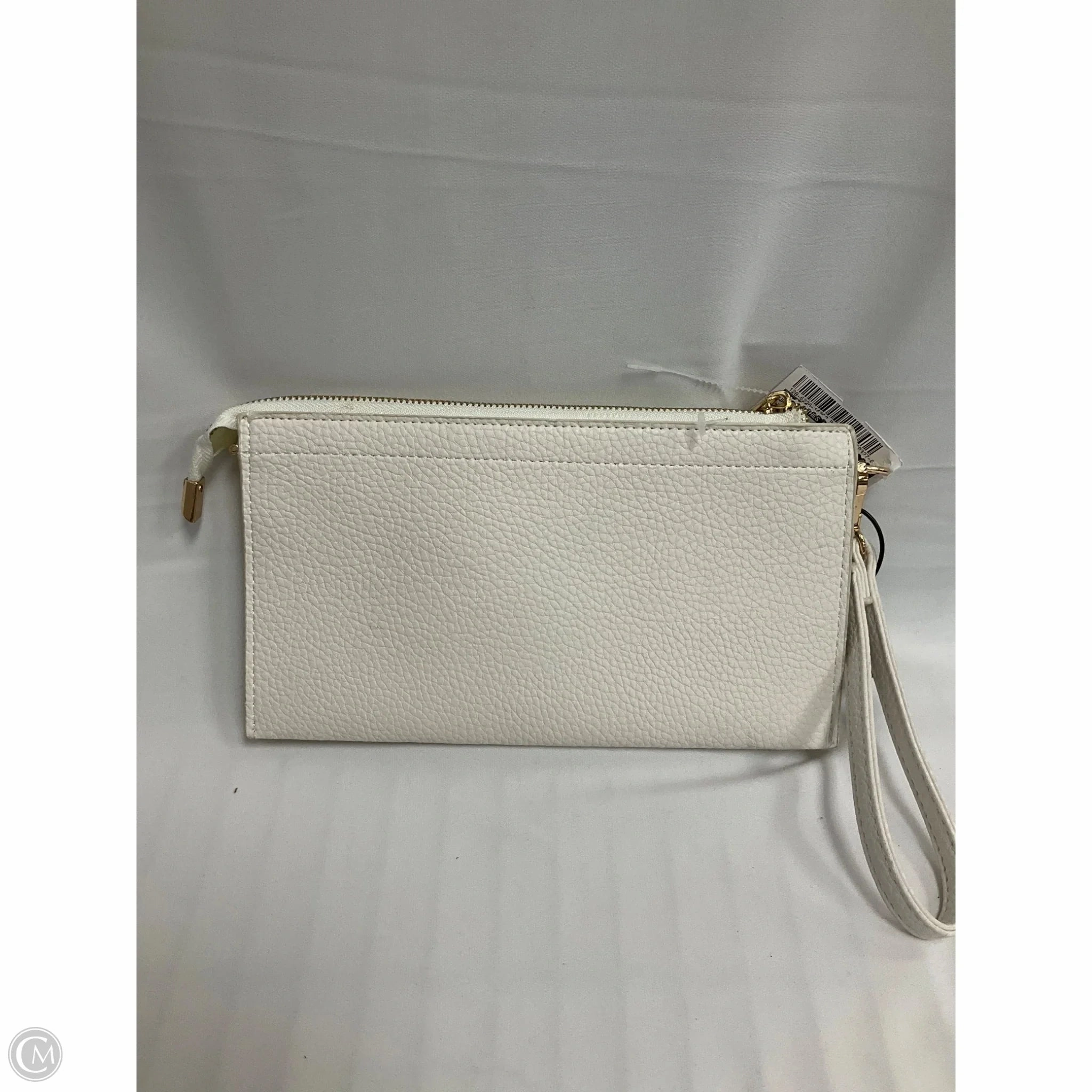 Wristlet By Clothes Mentor, Size: Medium